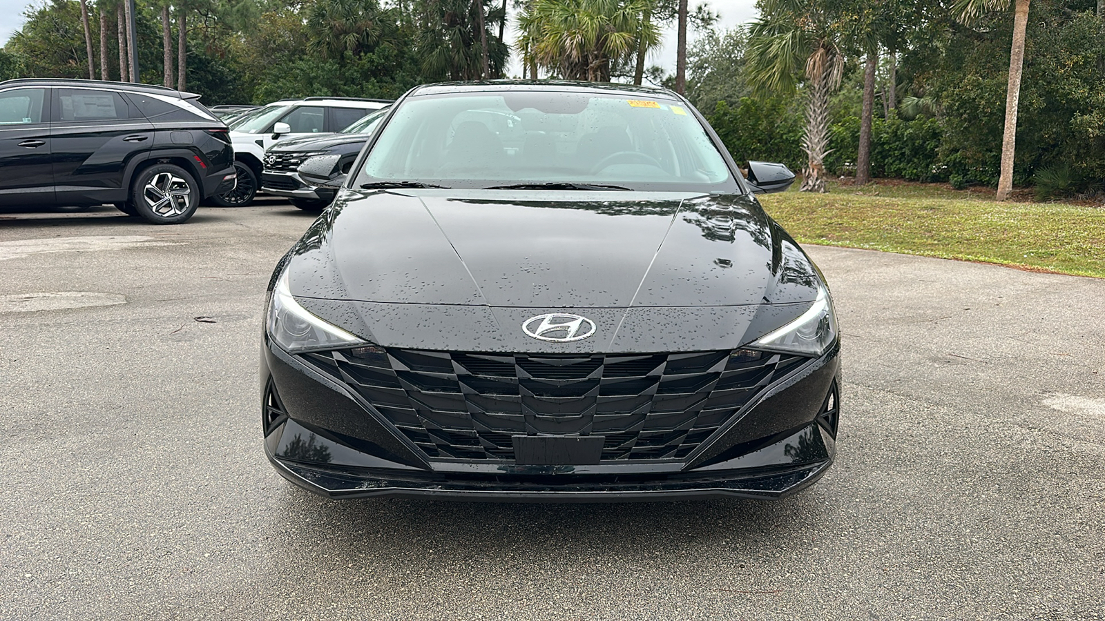 2023 Hyundai Elantra SEL 2