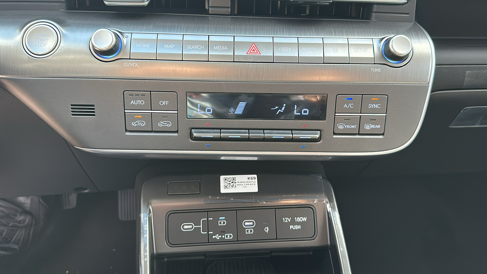 2024 Hyundai Kona Limited 26