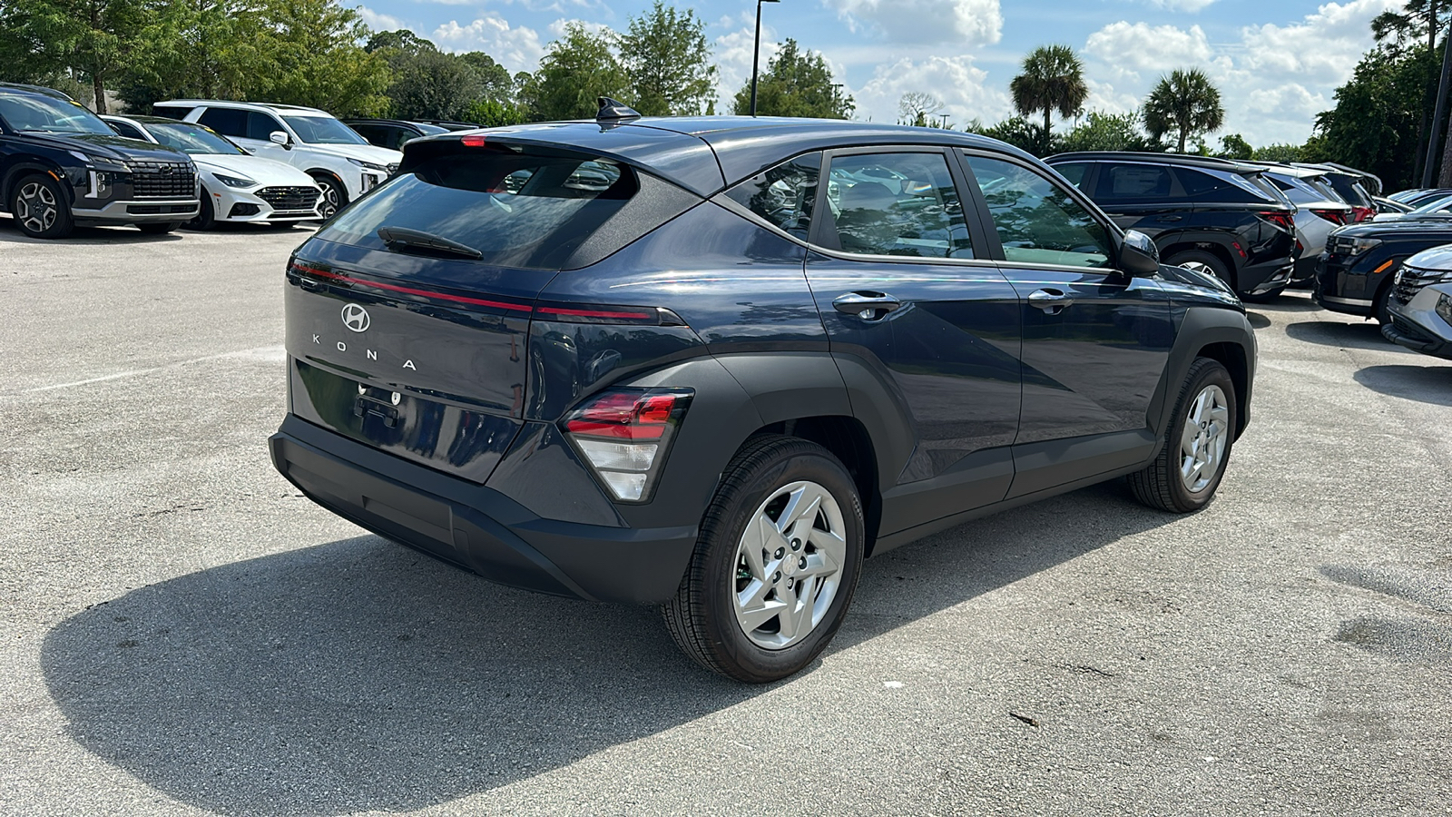 2024 Hyundai Kona SE 7