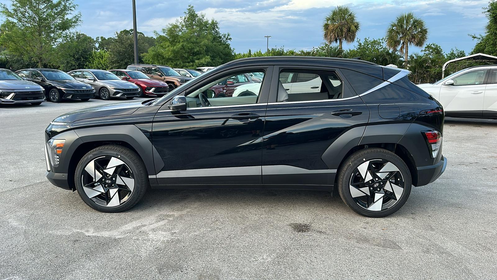 2024 Hyundai Kona Limited 4