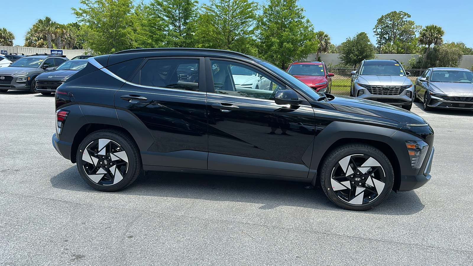 2024 Hyundai Kona Limited 8