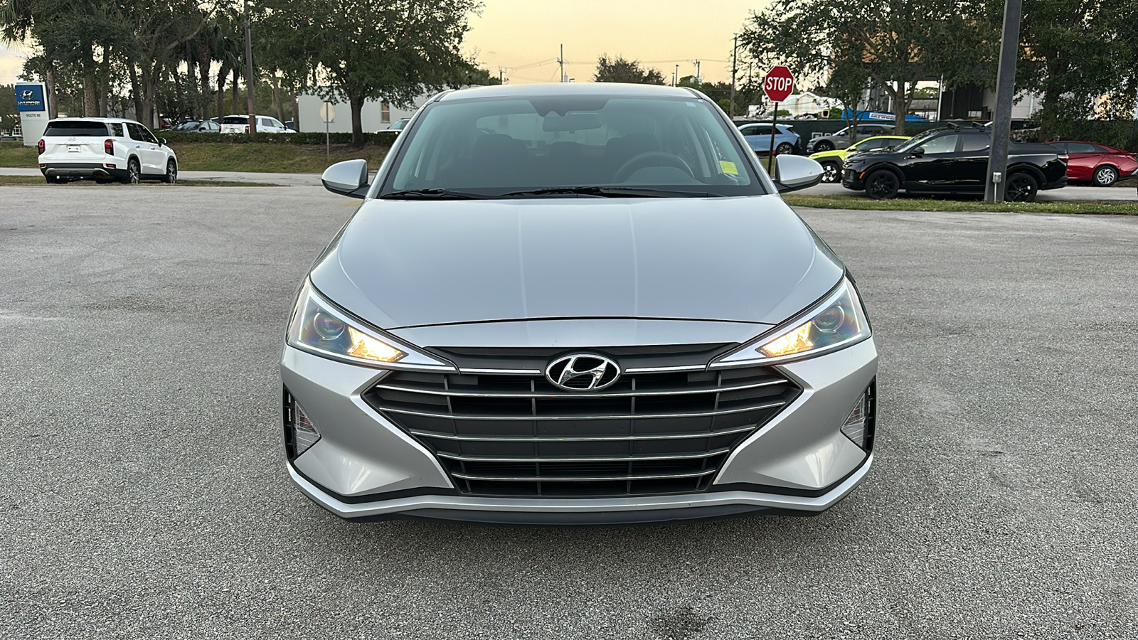 2020 Hyundai Elantra SEL 2