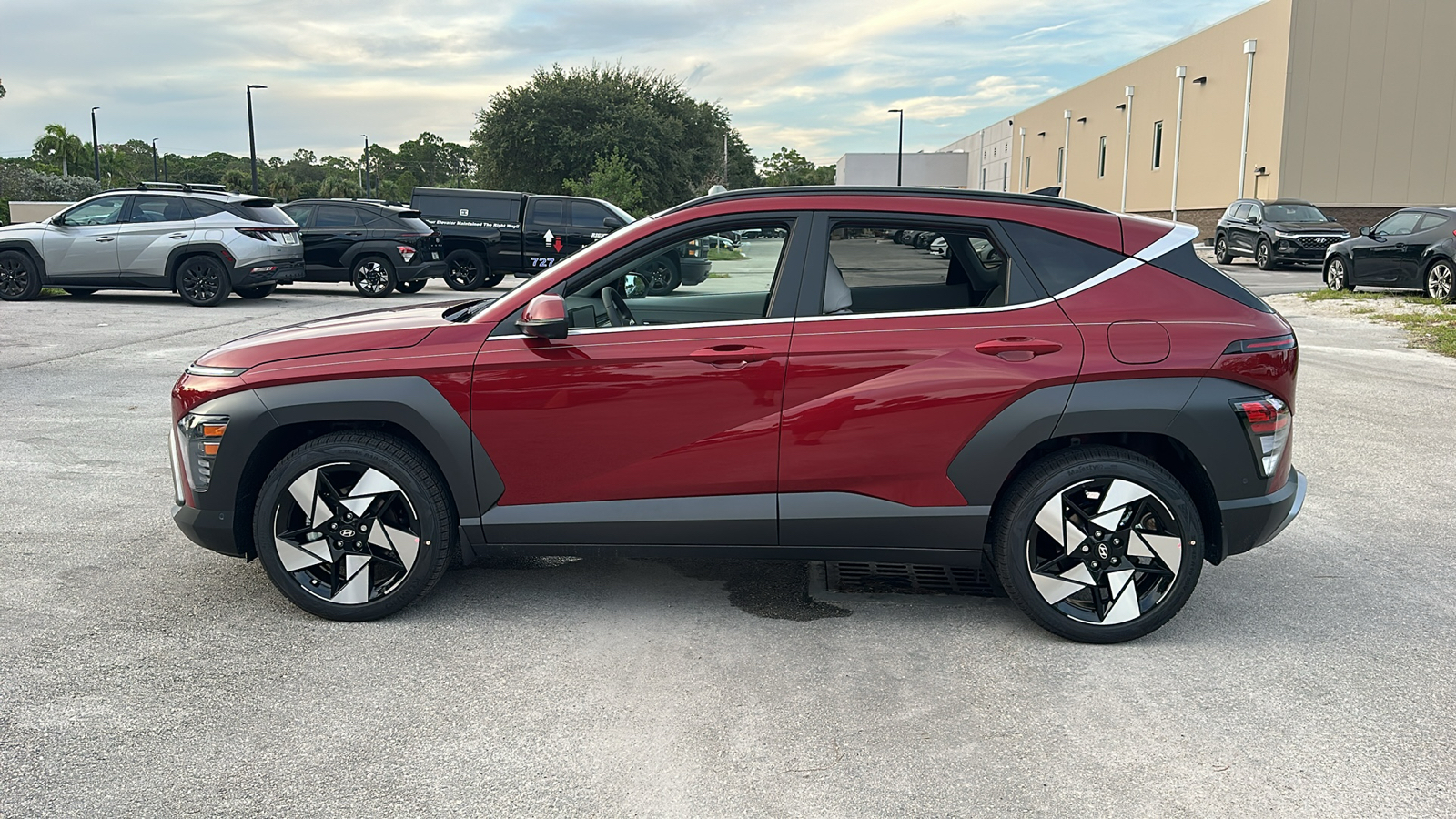 2025 Hyundai Kona Limited 4