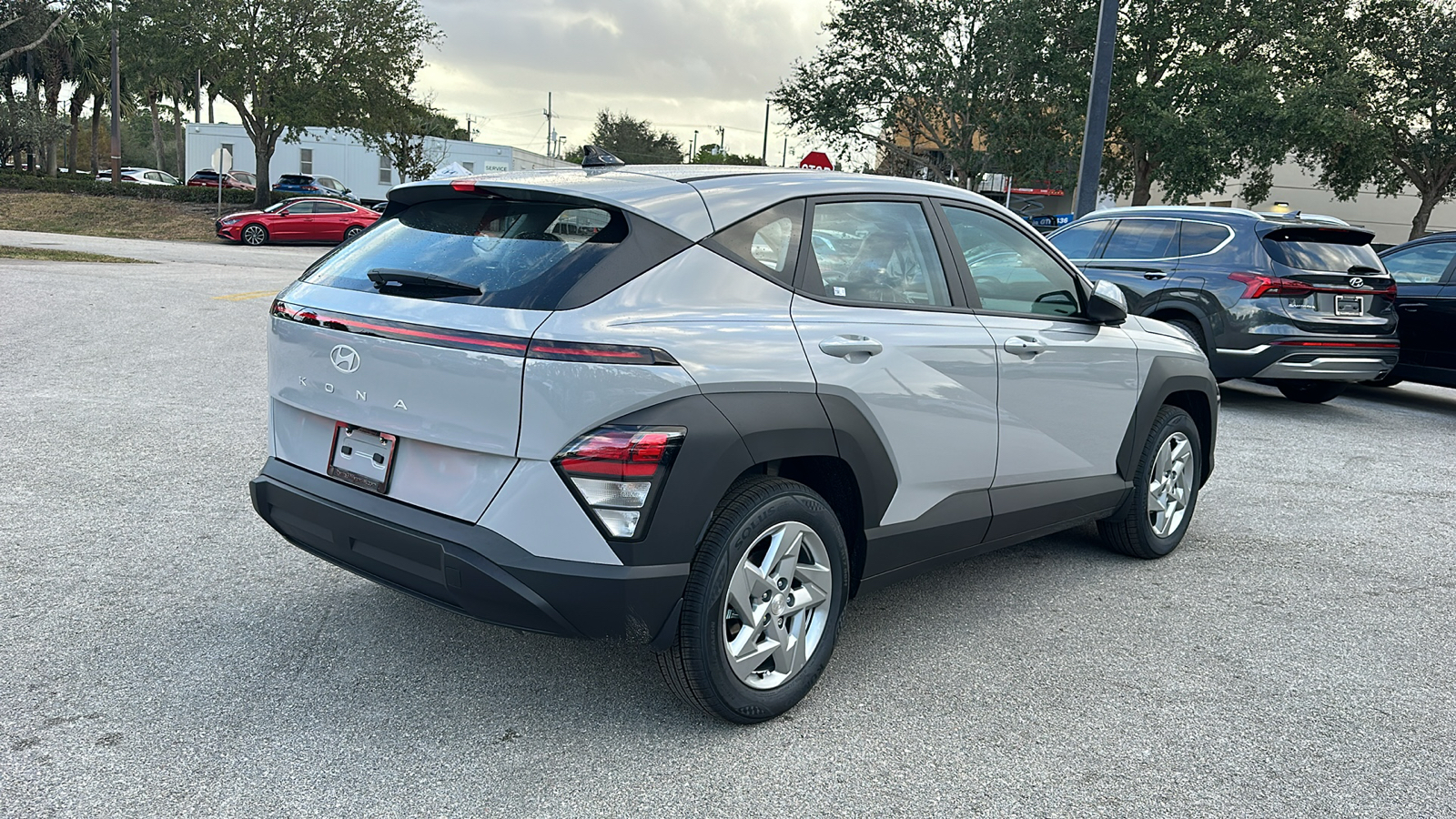 2025 Hyundai Kona SE 7