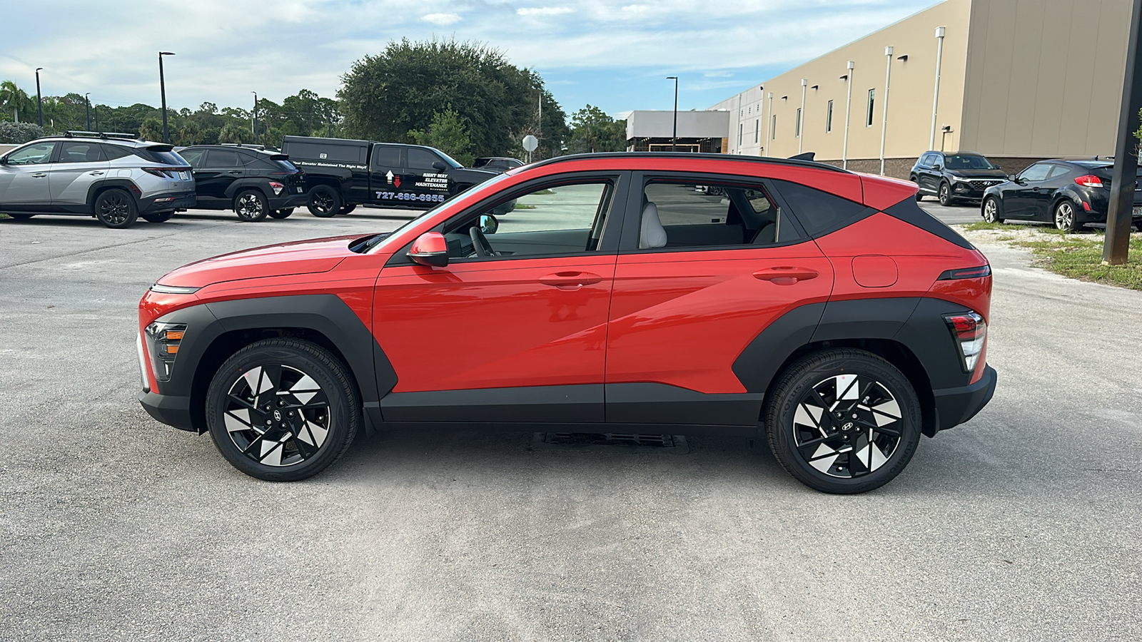 2025 Hyundai Kona SEL 4