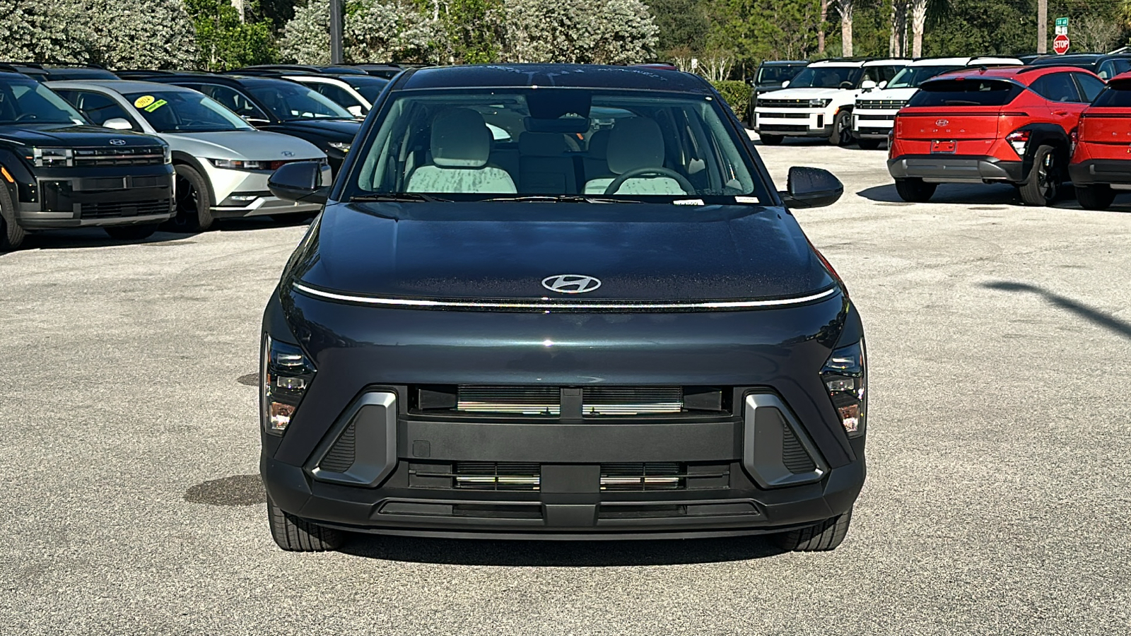 2025 Hyundai Kona SE 2