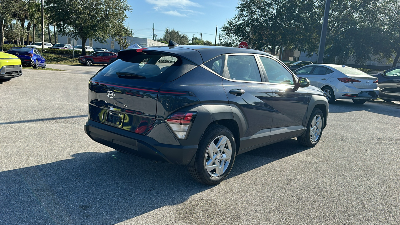 2025 Hyundai Kona SE 7