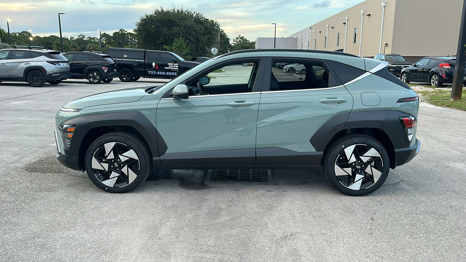 2025 Hyundai Kona Limited 4