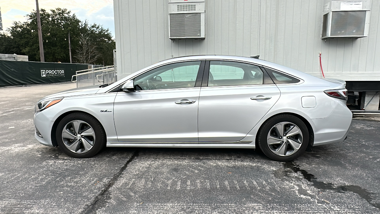 2017 Hyundai Sonata Hybrid Limited 4