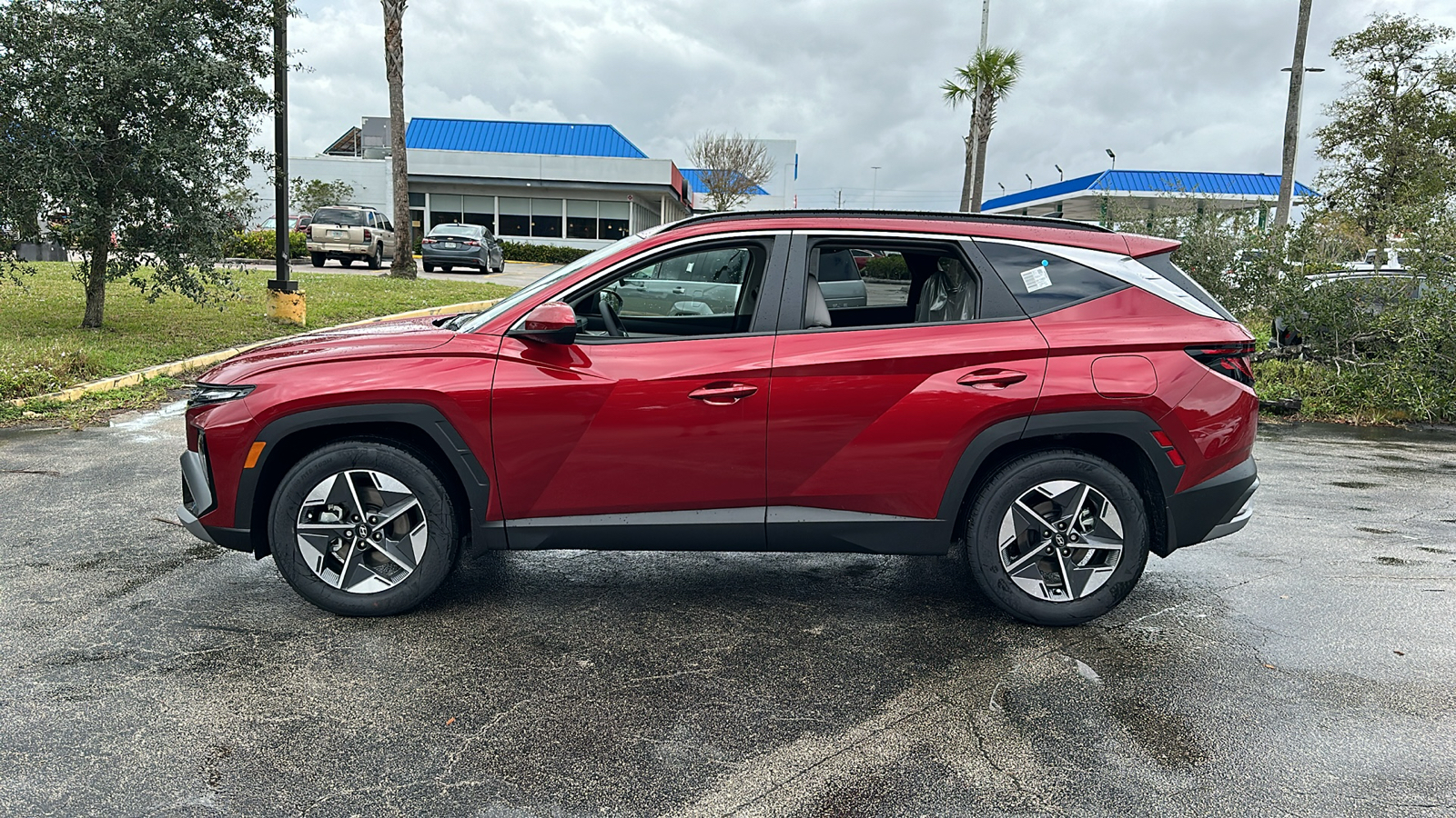 2025 Hyundai Tucson SEL 4