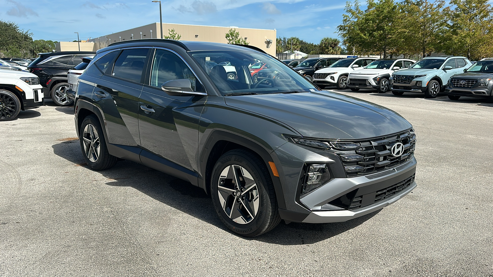 2025 Hyundai Tucson SEL 1