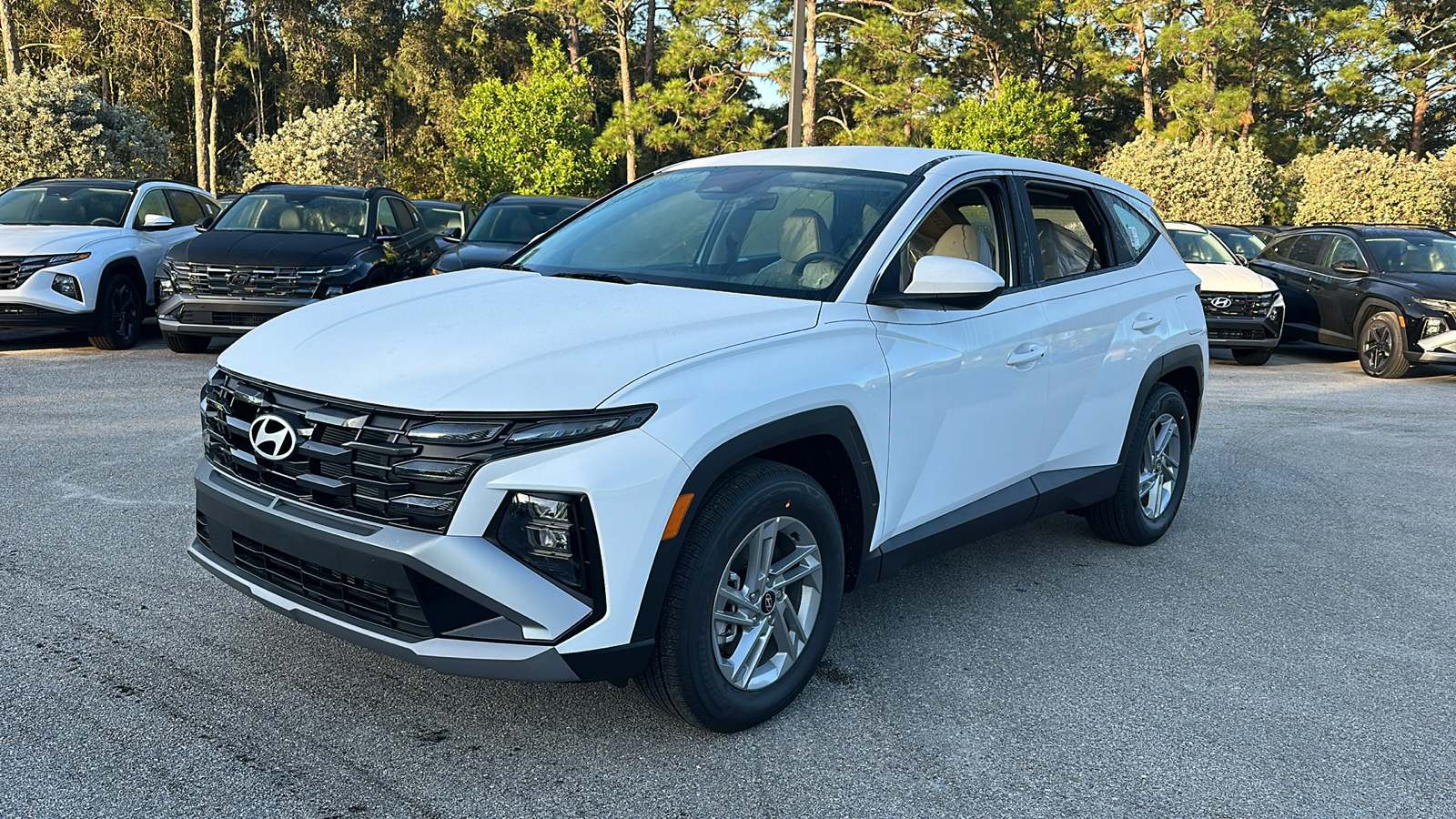 2025 Hyundai Tucson SE 3