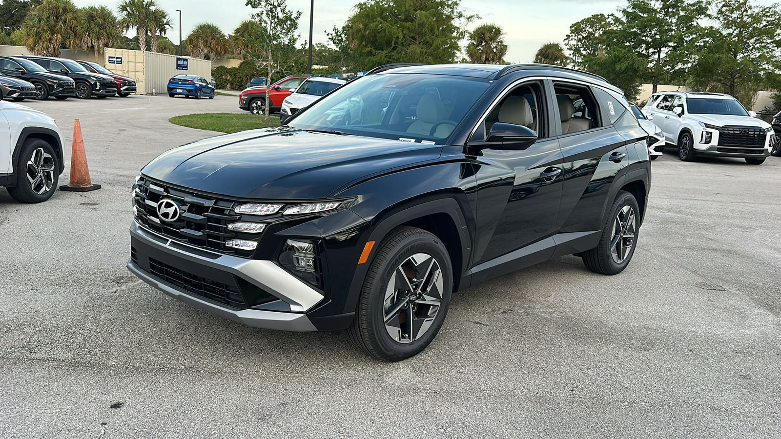 2025 Hyundai Tucson Hybrid SEL Convenience 3