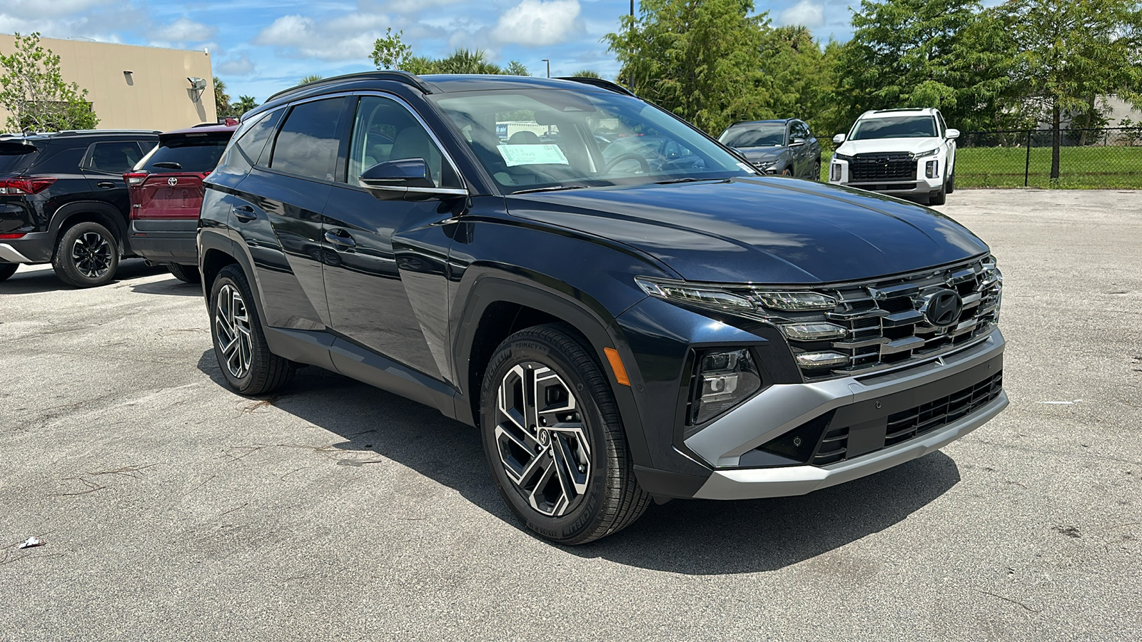 2025 Hyundai Tucson Hybrid Limited 1