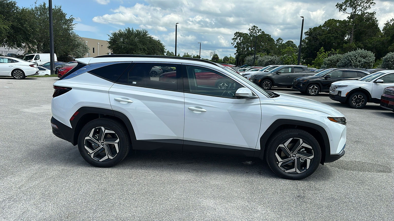 2024 Hyundai Tucson Hybrid Limited 8