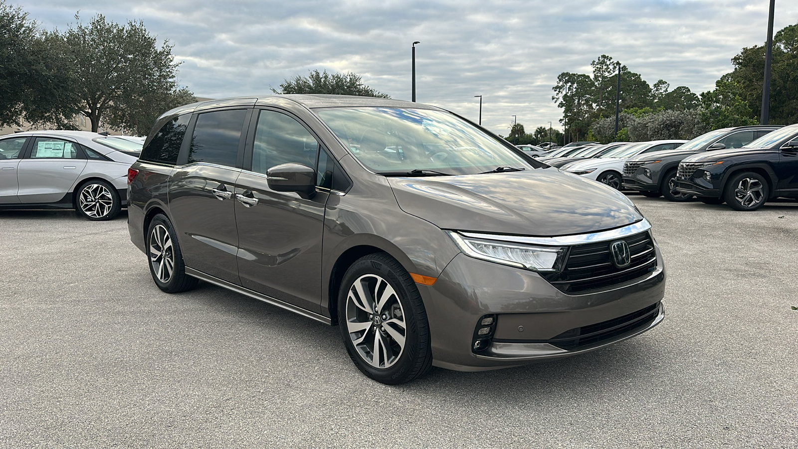 2022 Honda Odyssey Touring 1