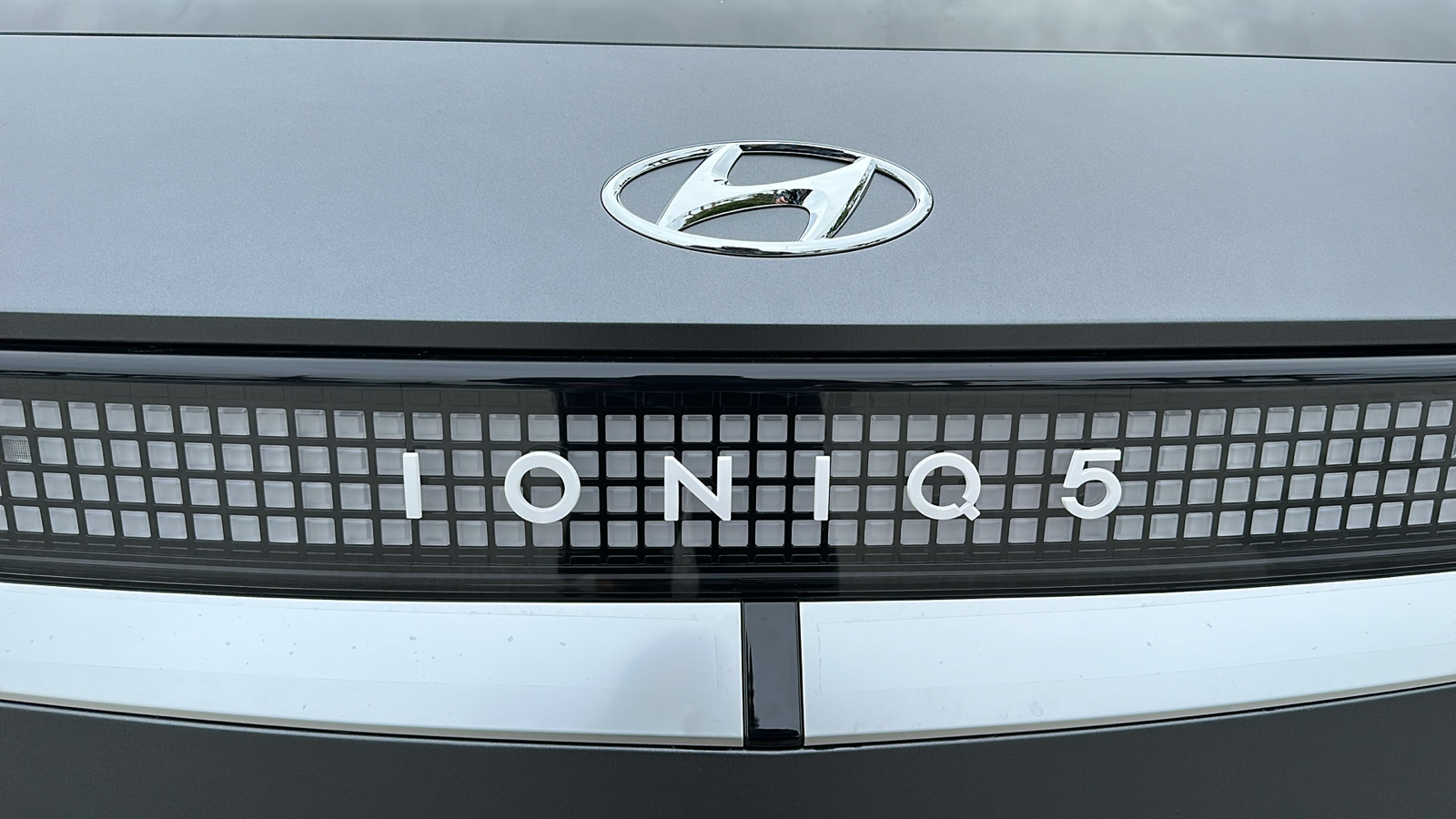 2024 Hyundai IONIQ 5 Limited 9