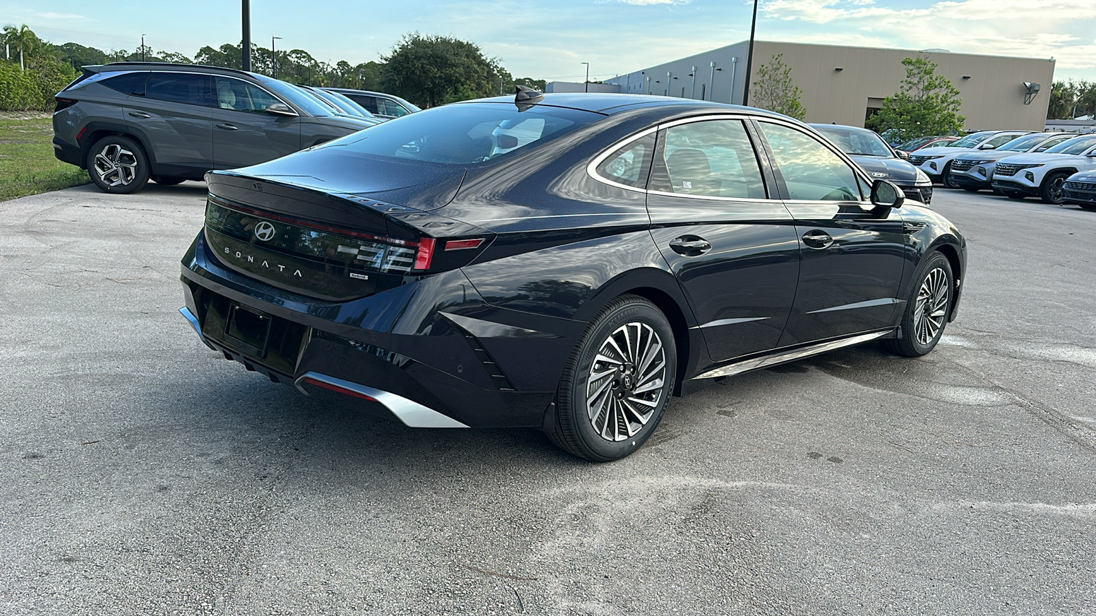 2024 Hyundai Sonata Hybrid Limited 7