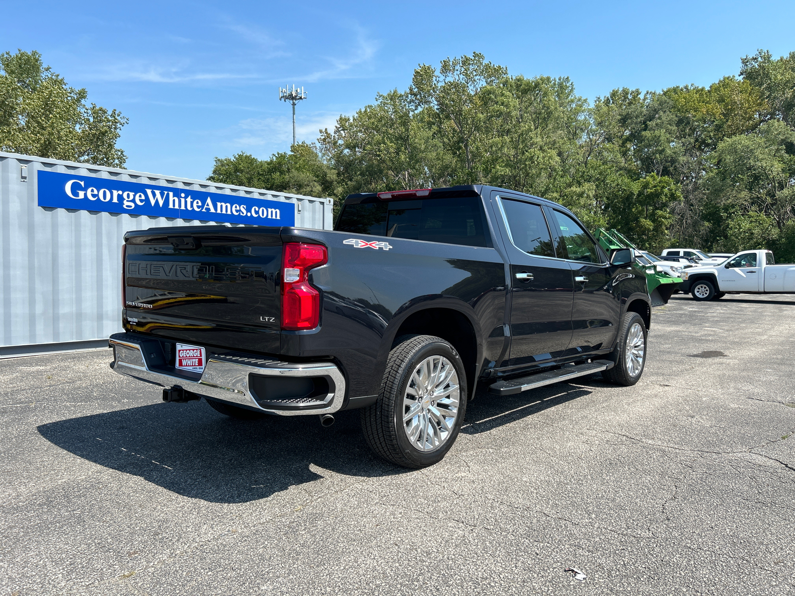 2024 Chevrolet Silverado 1500 LTZ 4