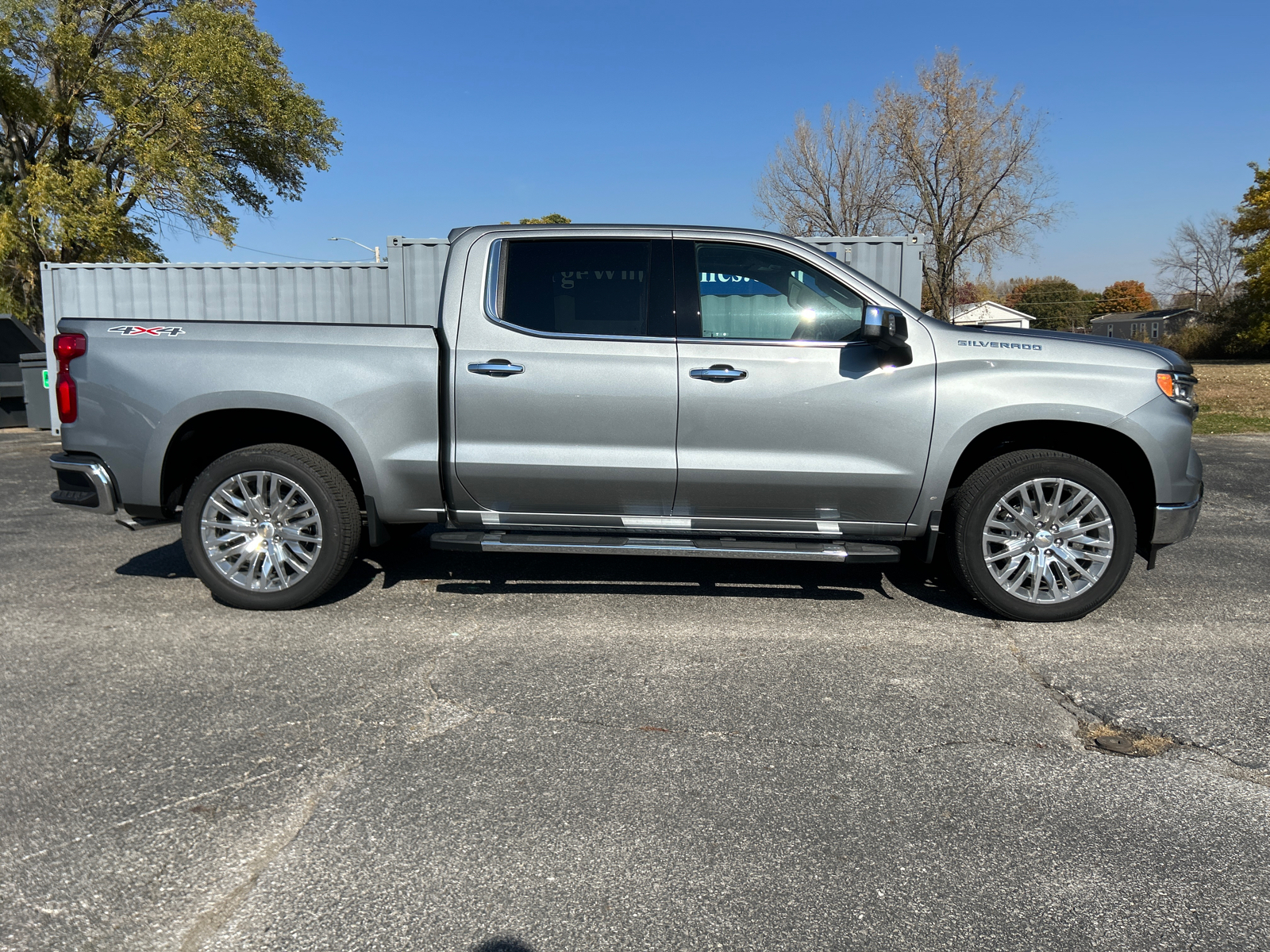 2024 Chevrolet Silverado 1500 LTZ 3