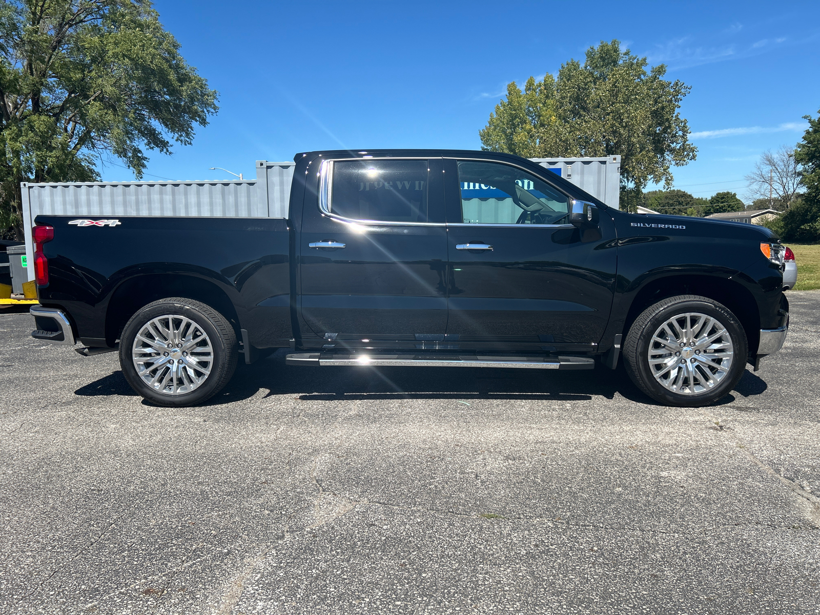 2024 Chevrolet Silverado 1500 LTZ 3