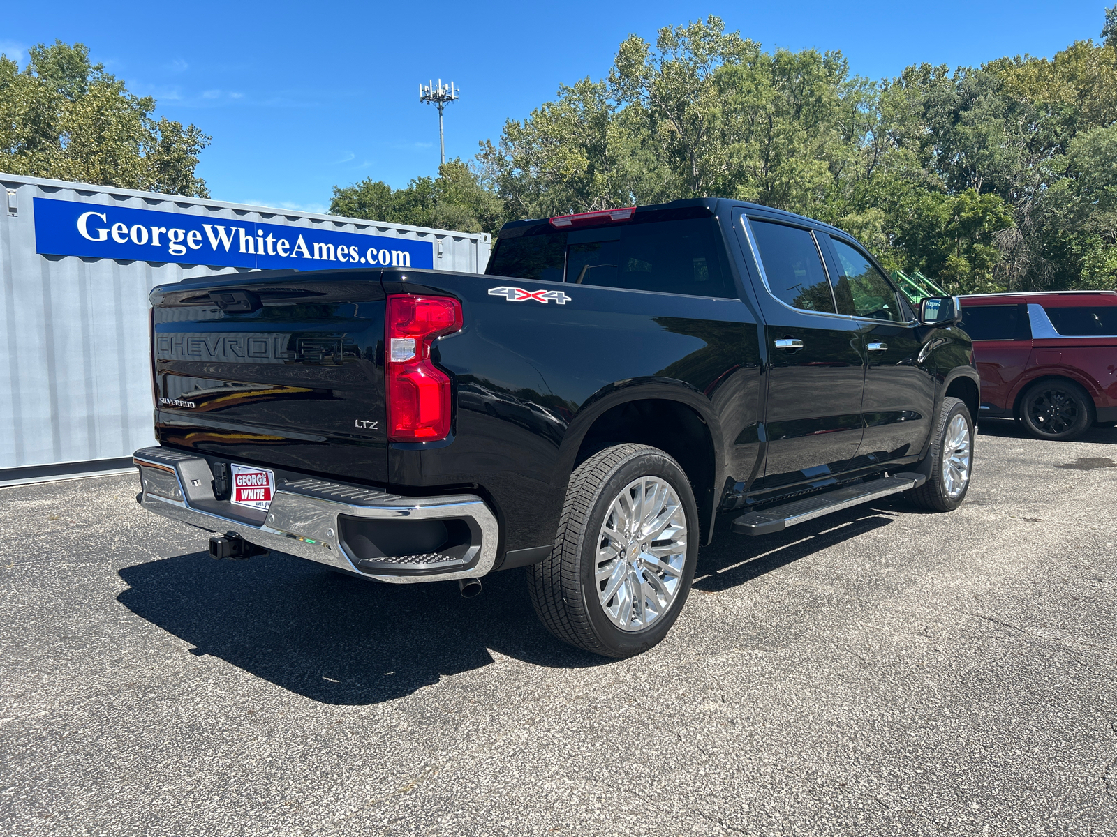 2024 Chevrolet Silverado 1500 LTZ 4