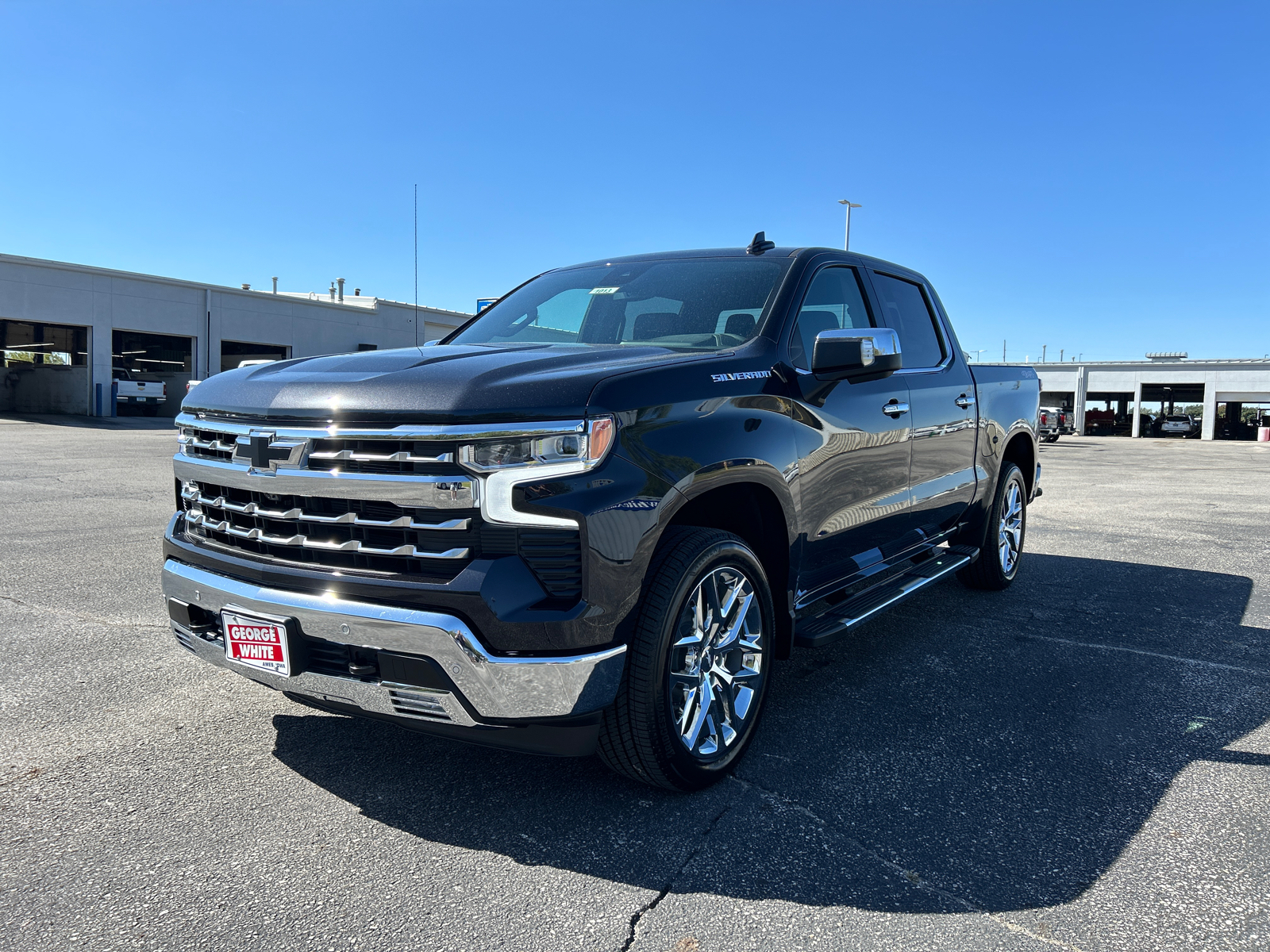 2024 Chevrolet Silverado 1500 LTZ 8