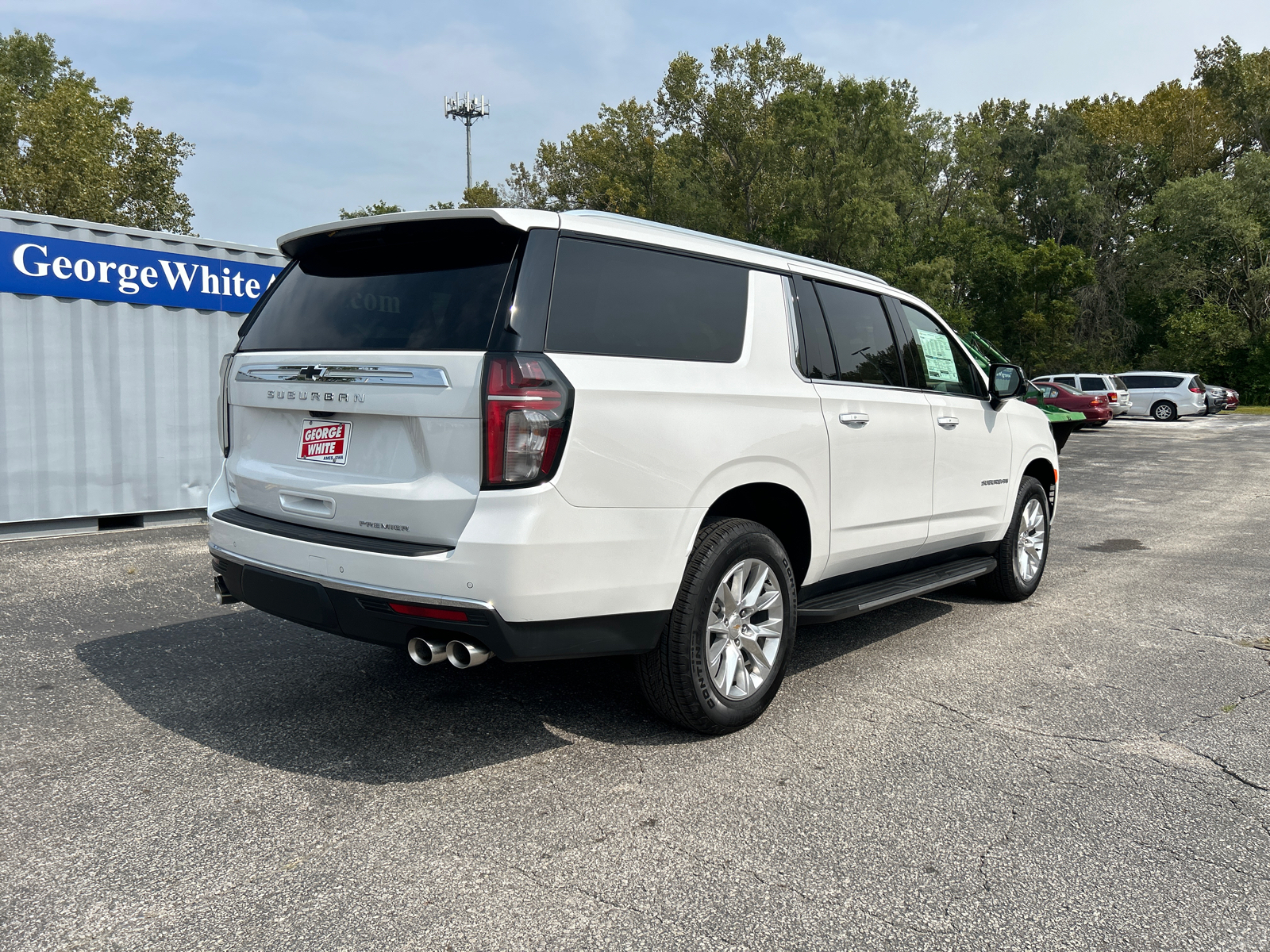 2024 Chevrolet Suburban Premier 4