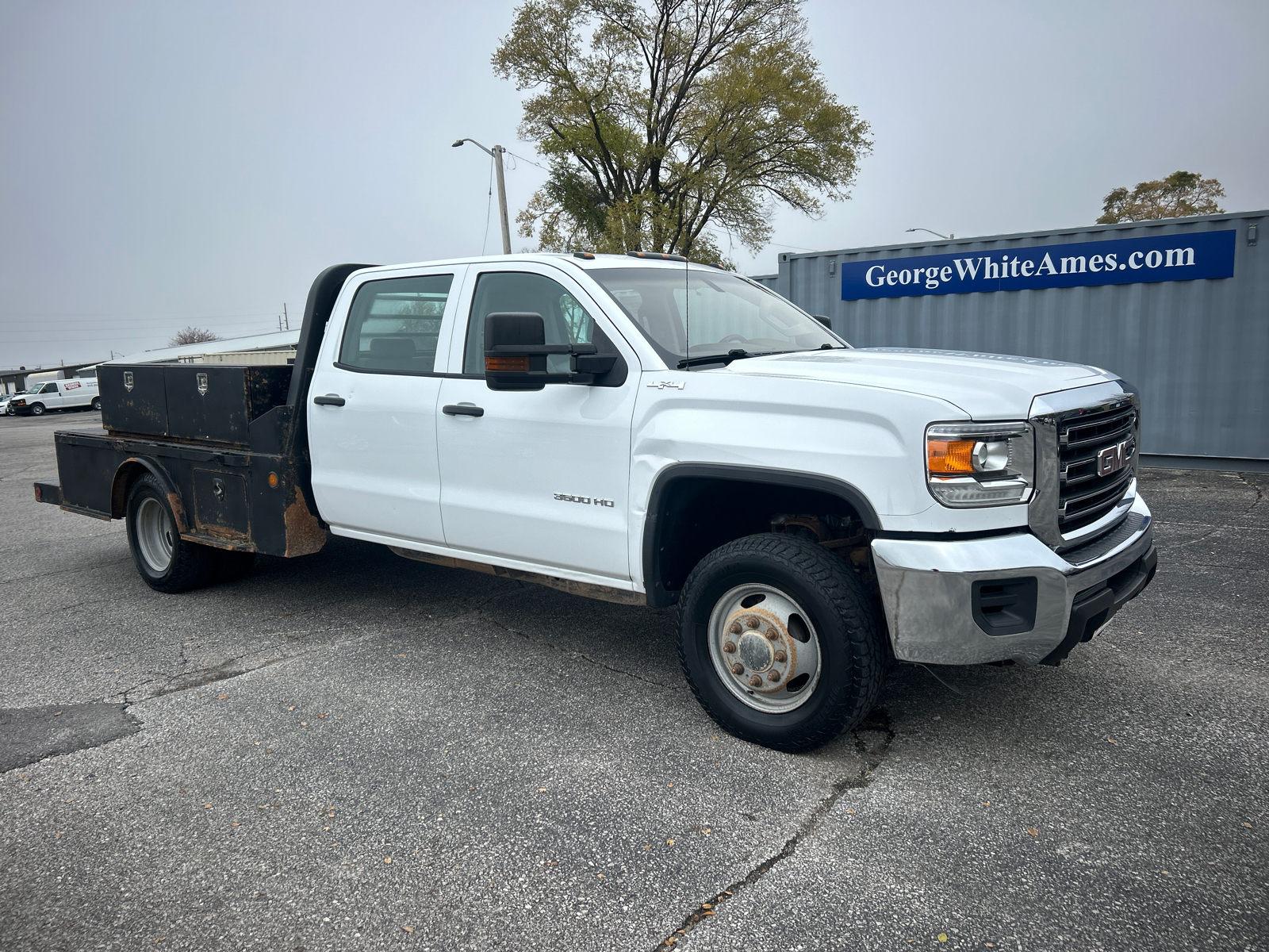 2018 GMC Sierra 3500HD Base 2