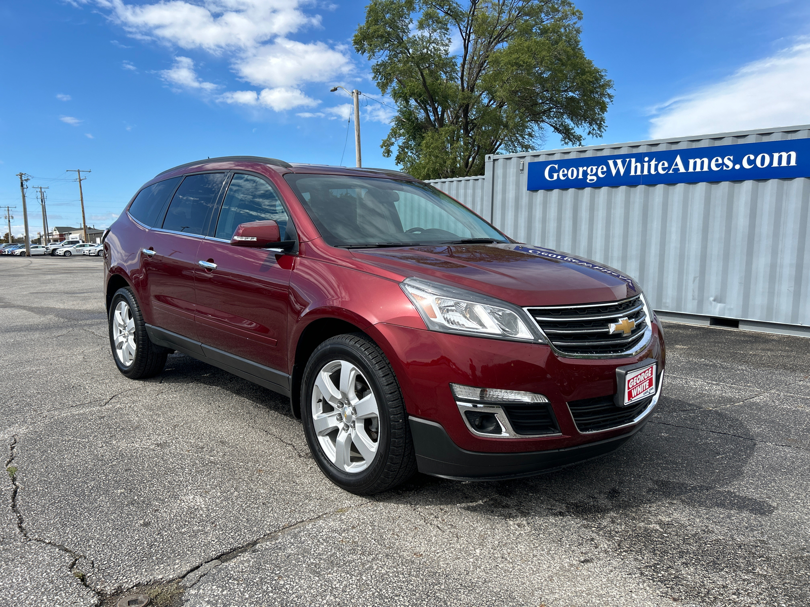 2017 Chevrolet Traverse LT 2