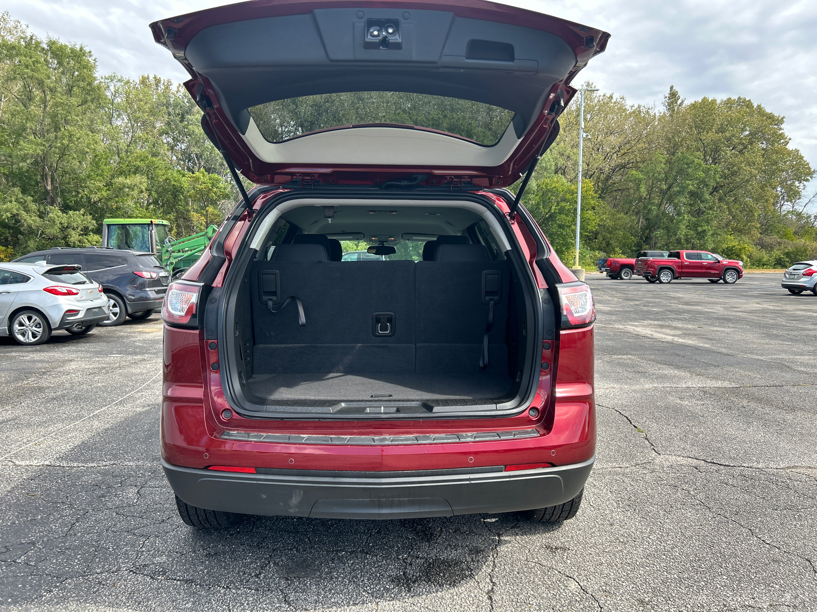 2017 Chevrolet Traverse LT 16