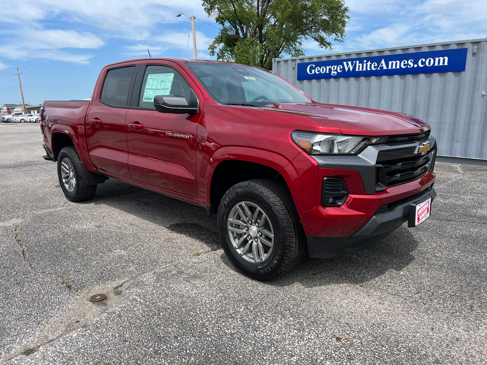 2024 Chevrolet Colorado LT 2