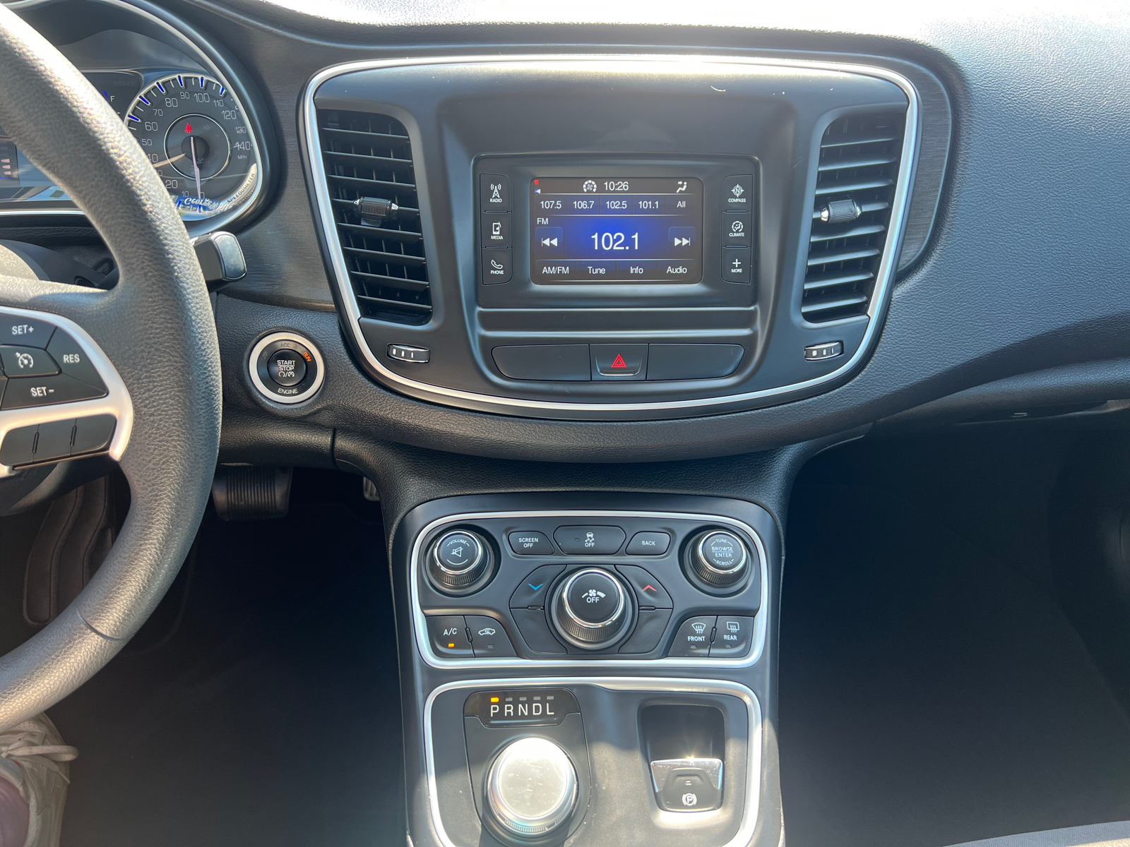 2015 Chrysler 200 Limited 24