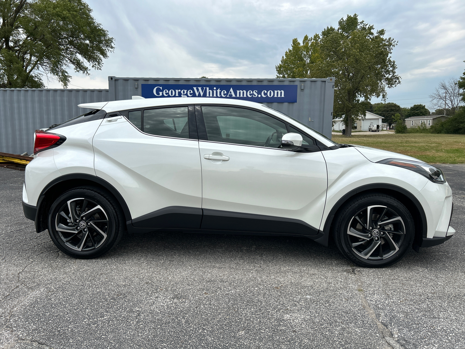 2021 Toyota C-HR  3