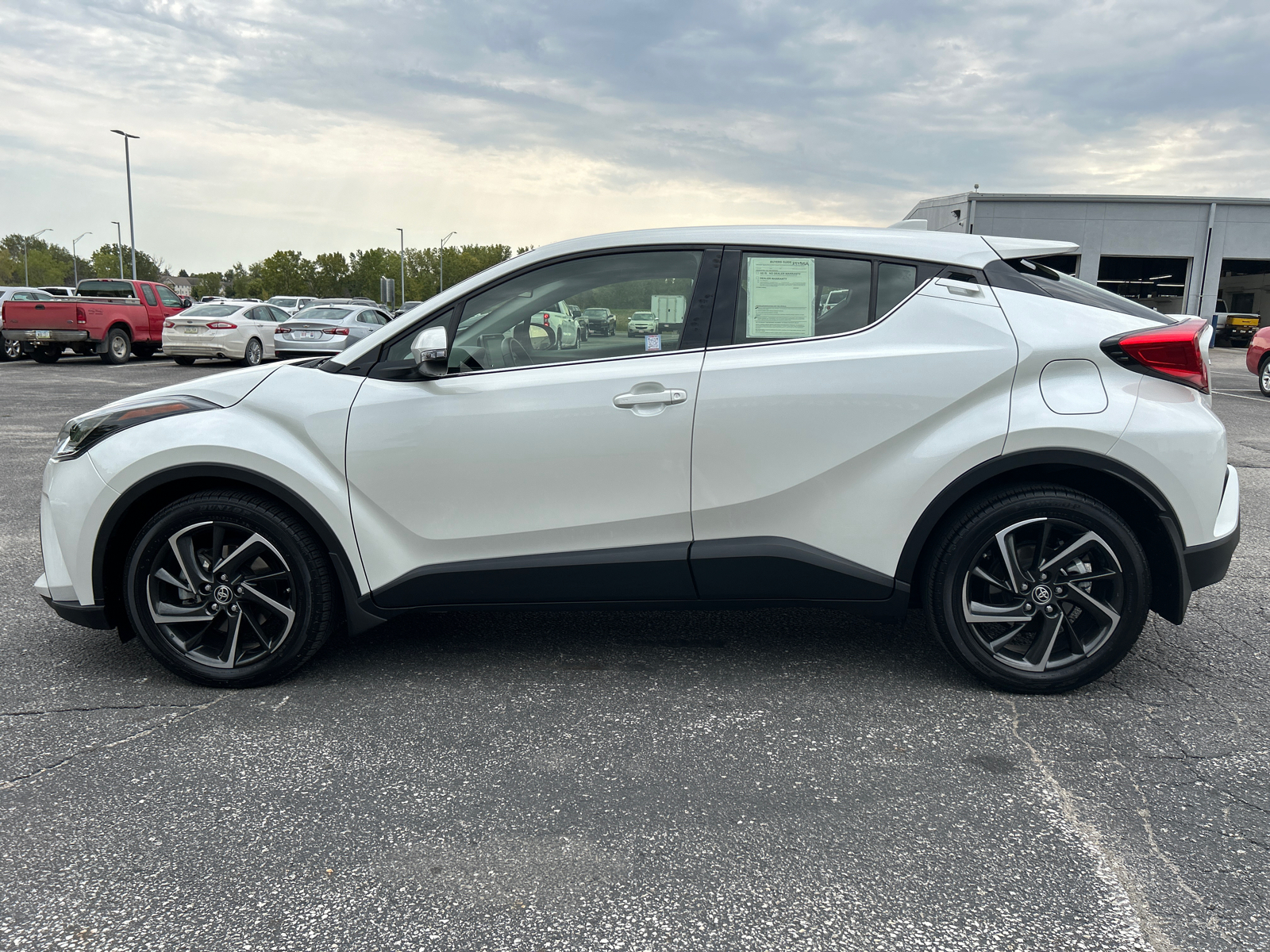 2021 Toyota C-HR  7