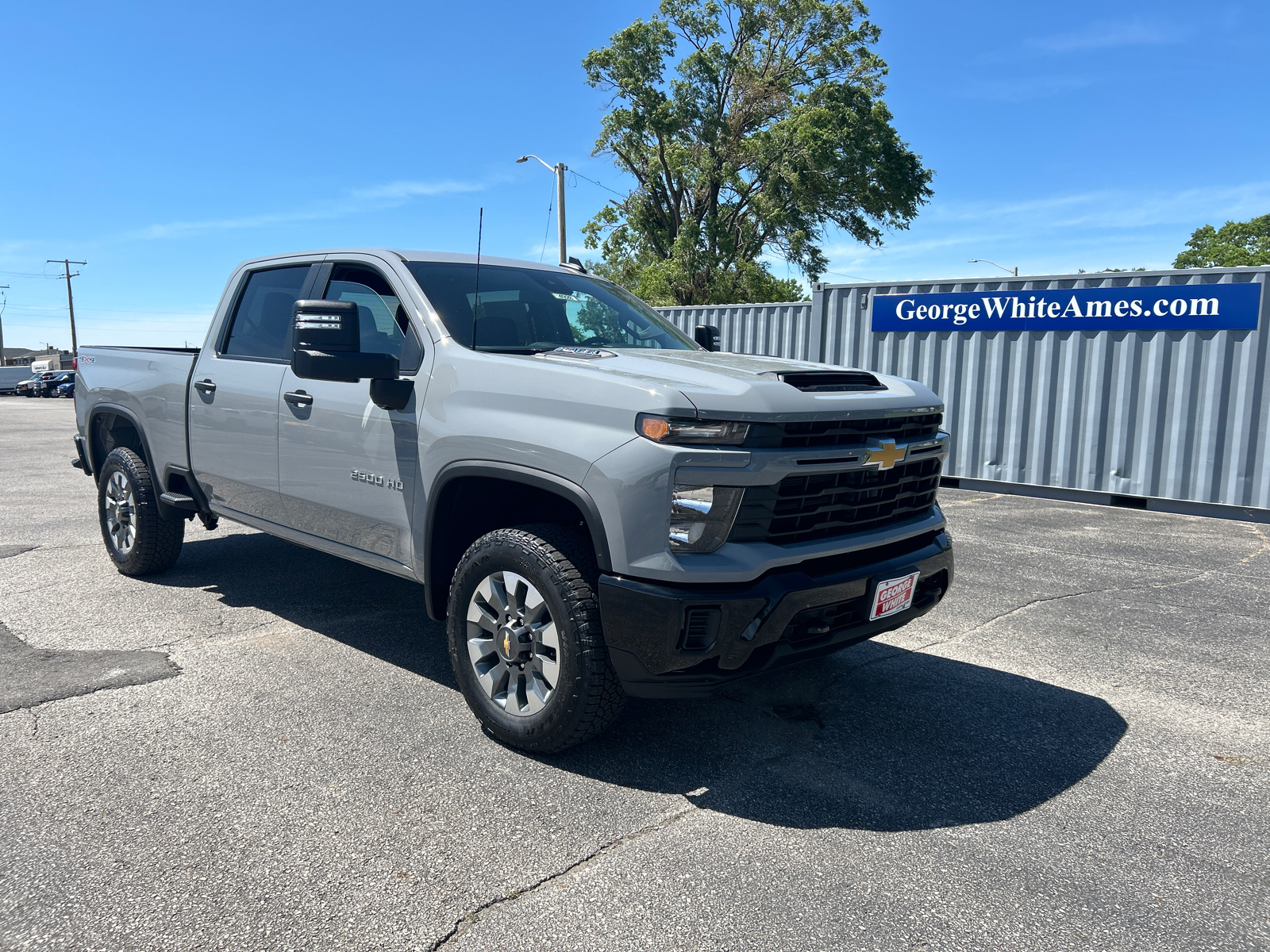 2024 Chevrolet Silverado 2500HD Custom 2