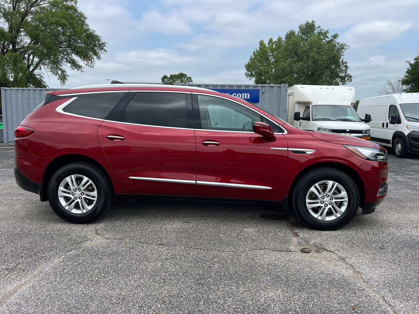 2021 Buick Enclave Essence 3