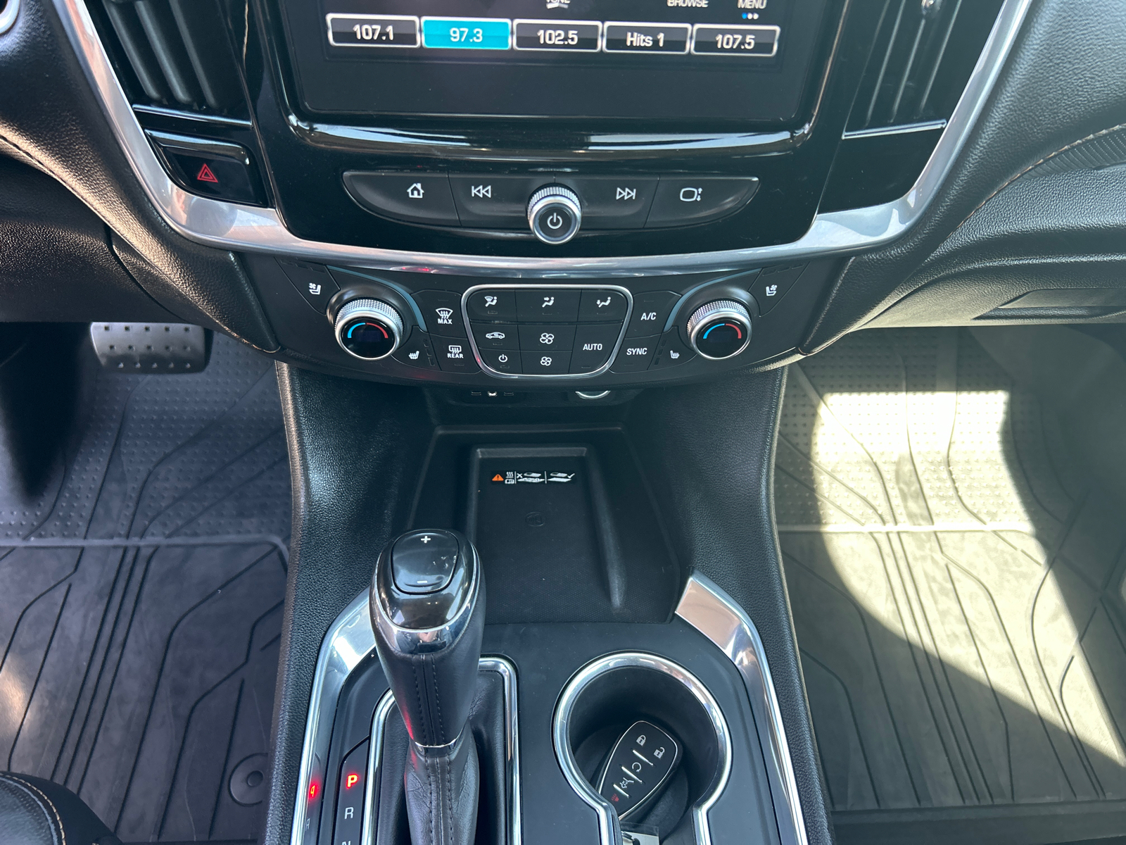 2019 Chevrolet Traverse Premier 16