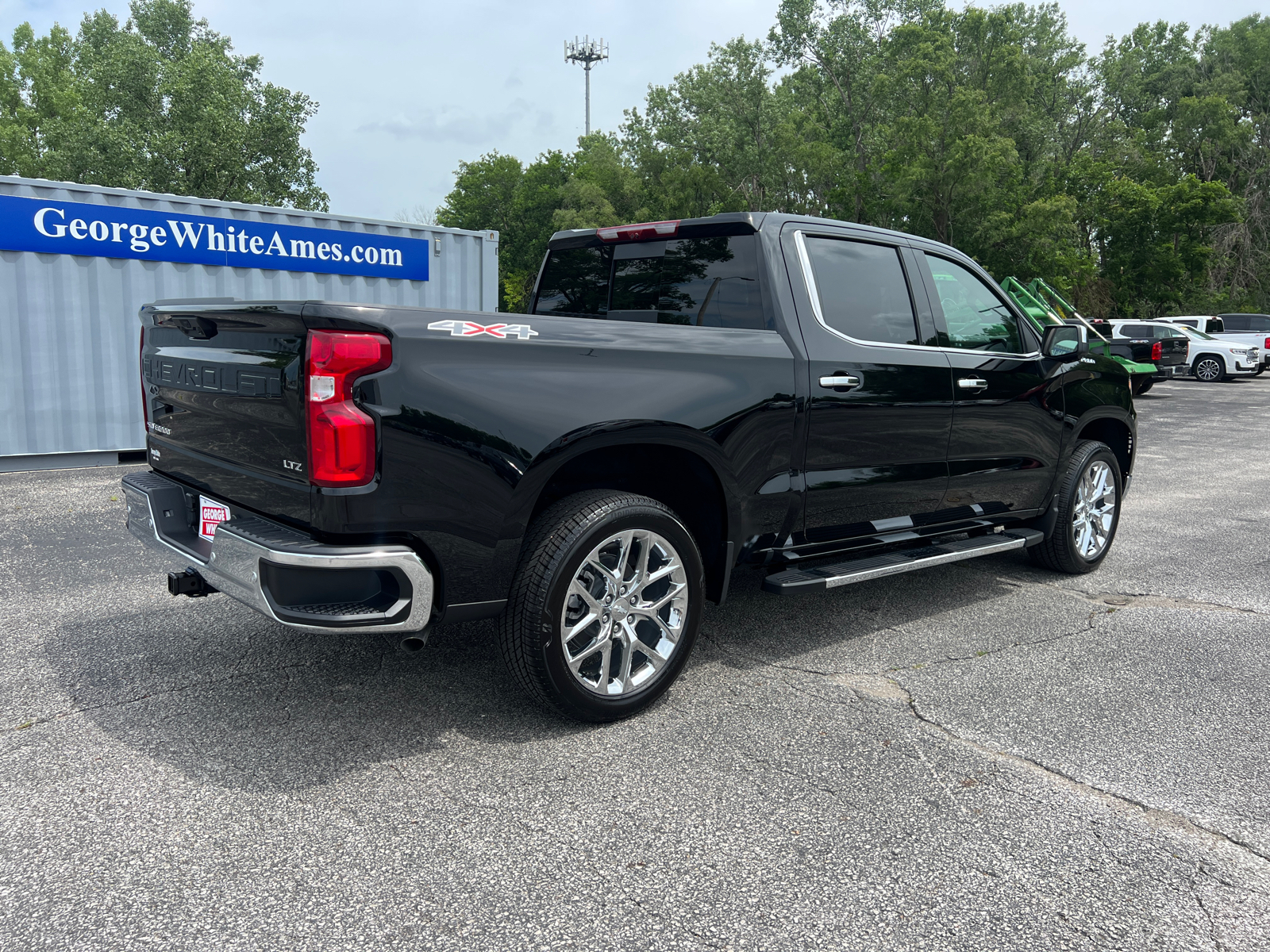 2024 Chevrolet Silverado 1500 LTZ 4