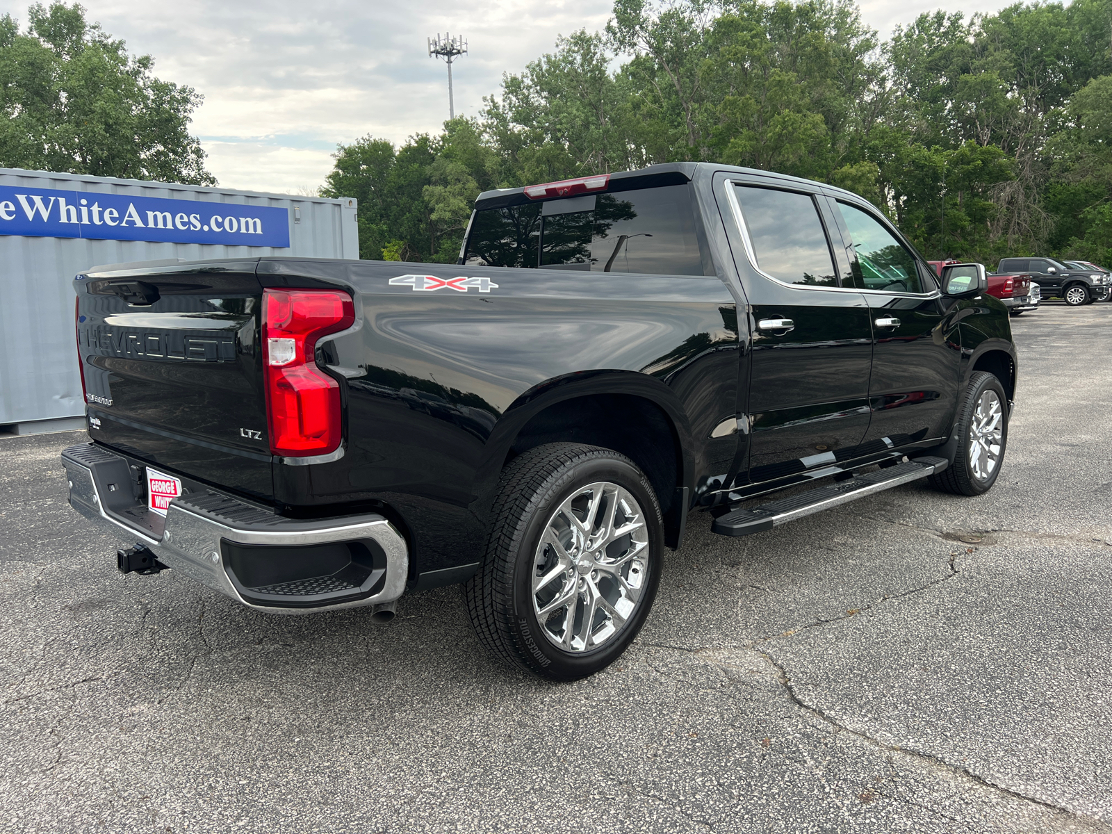 2024 Chevrolet Silverado 1500 LTZ 4