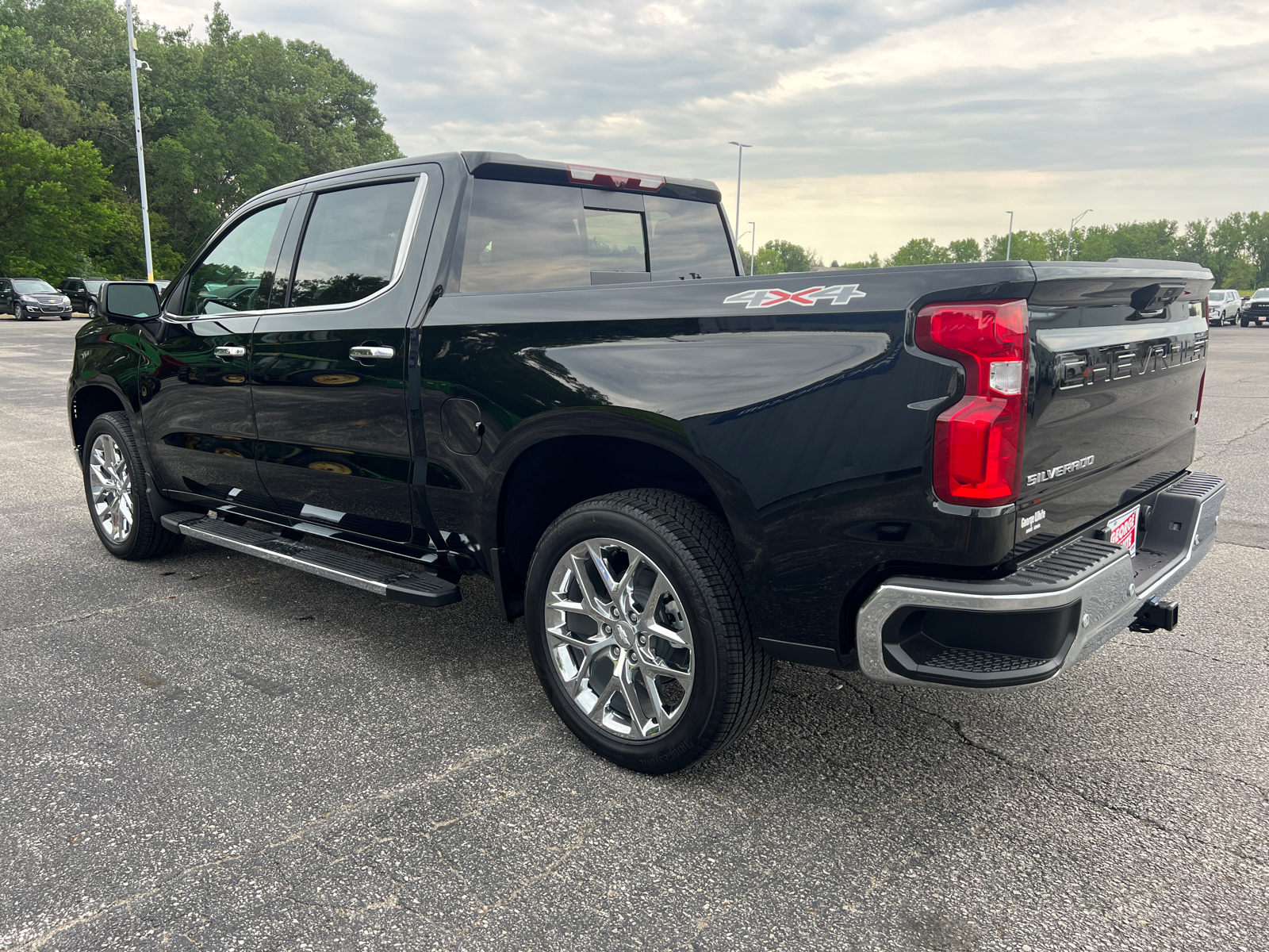 2024 Chevrolet Silverado 1500 LTZ 6