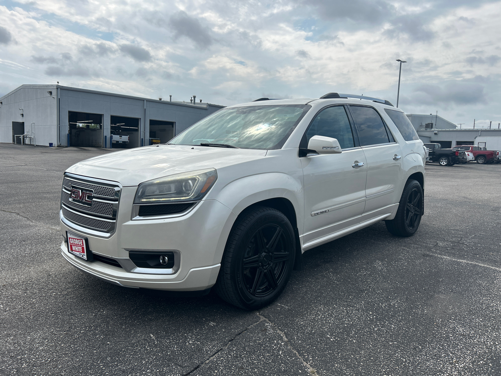 2013 GMC Acadia Denali 8