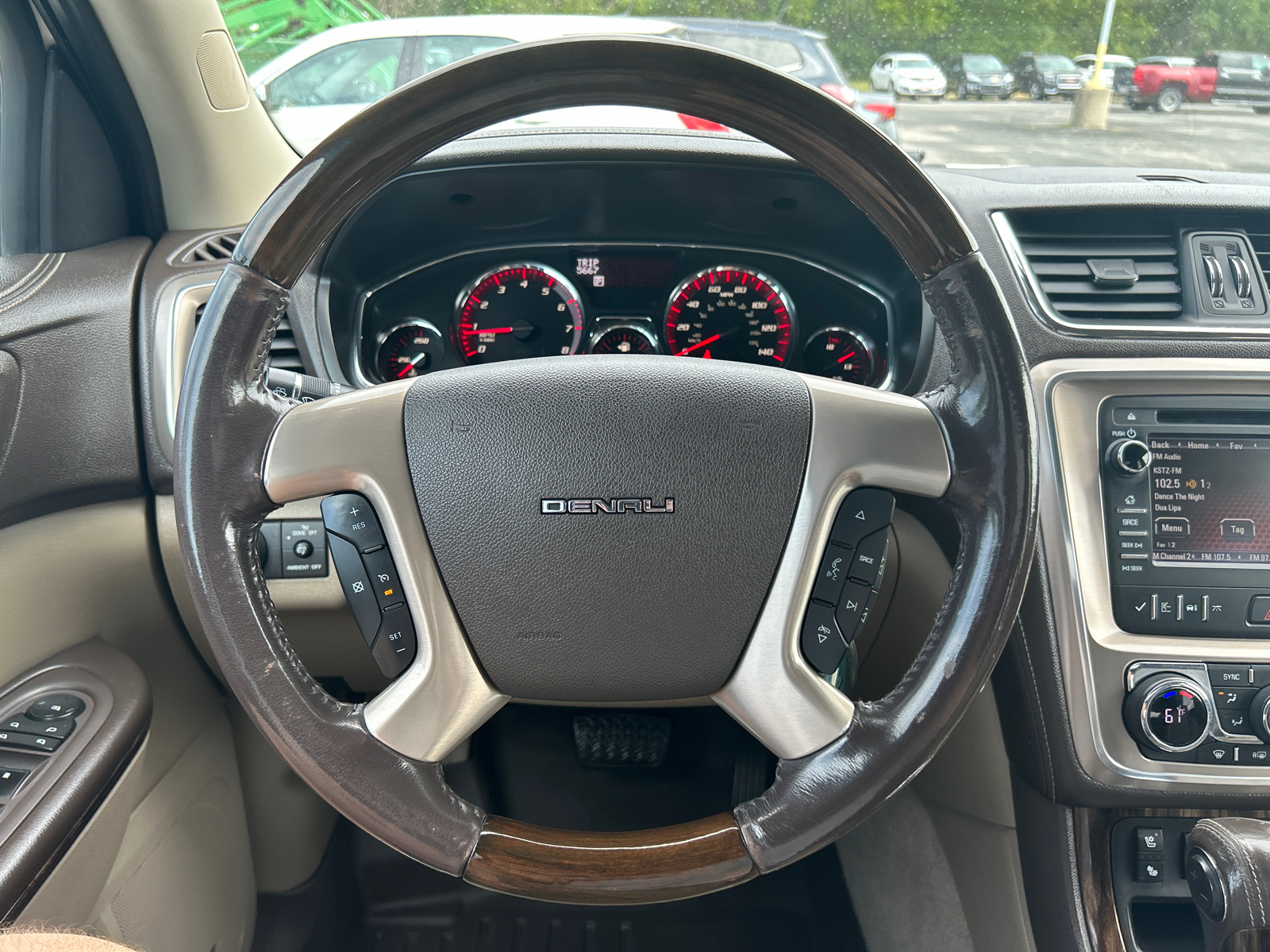 2013 GMC Acadia Denali 21