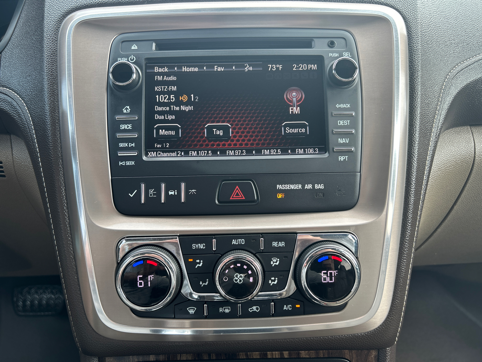 2013 GMC Acadia Denali 26