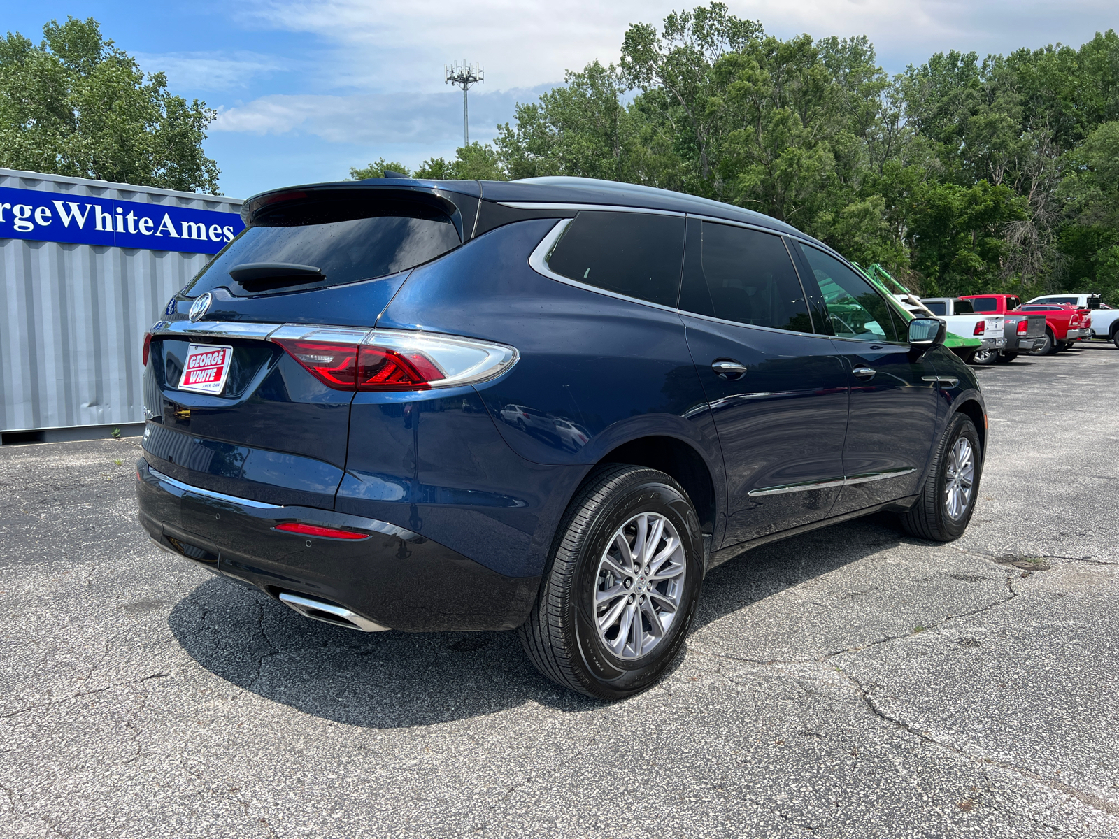 2024 Buick Enclave Essence 4