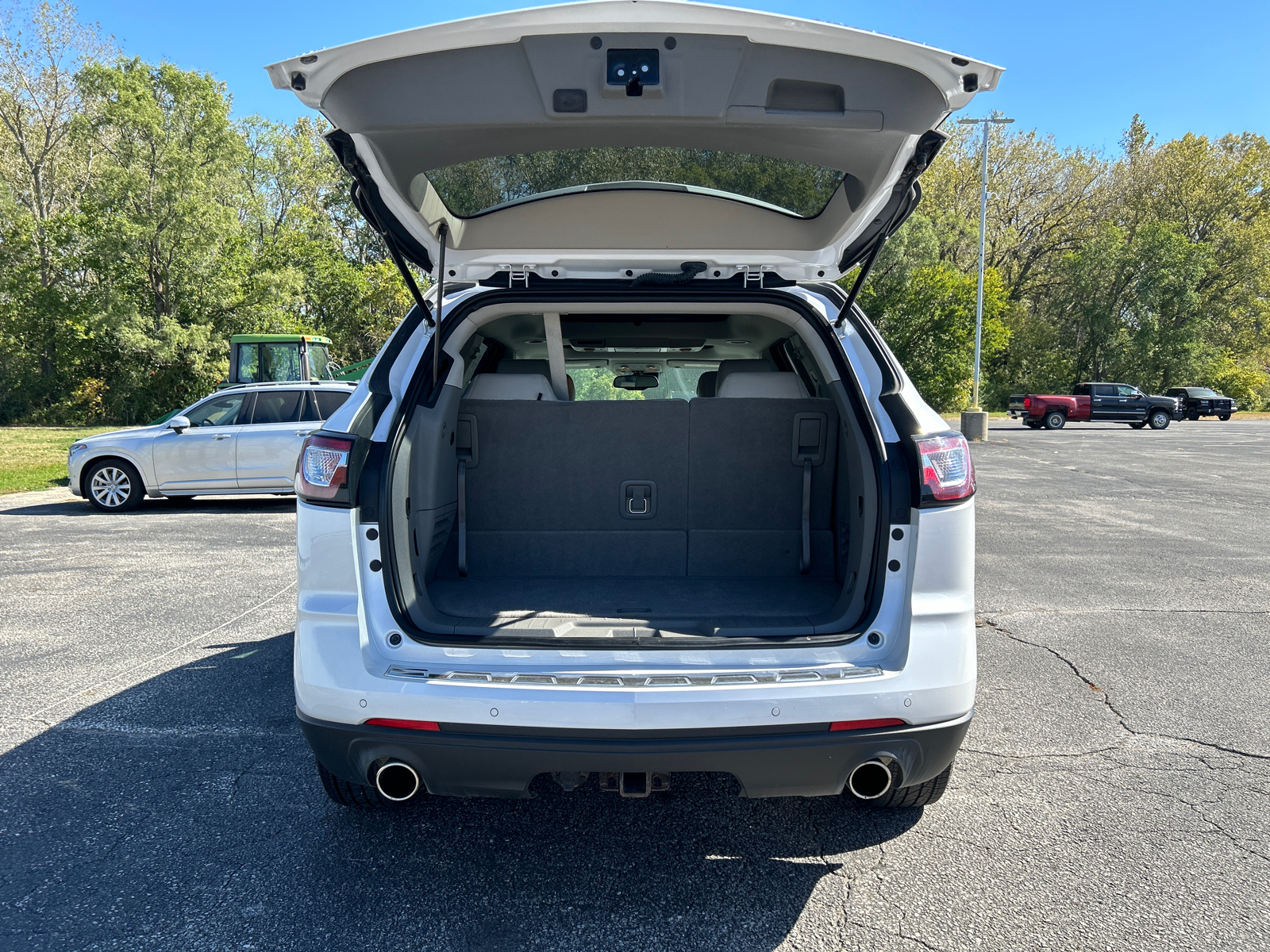 2016 Chevrolet Traverse LTZ 16