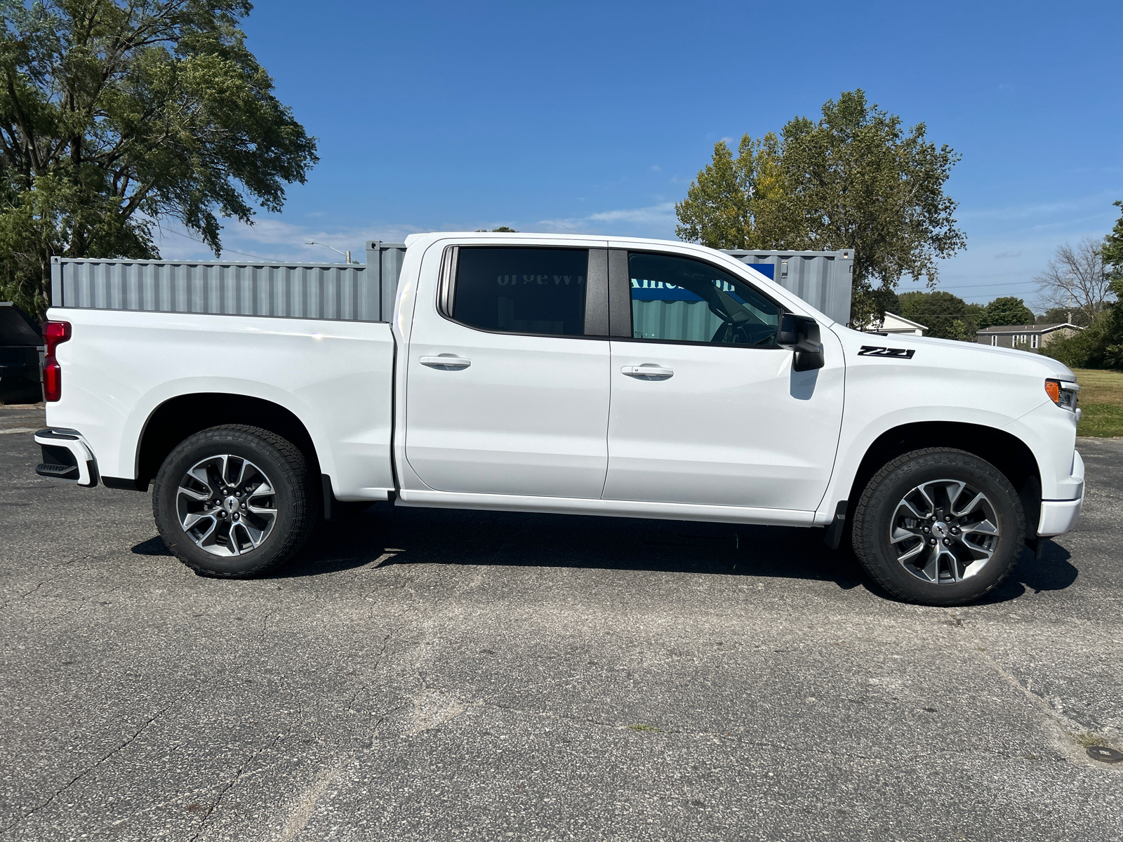 2025 Chevrolet Silverado 1500 RST 3