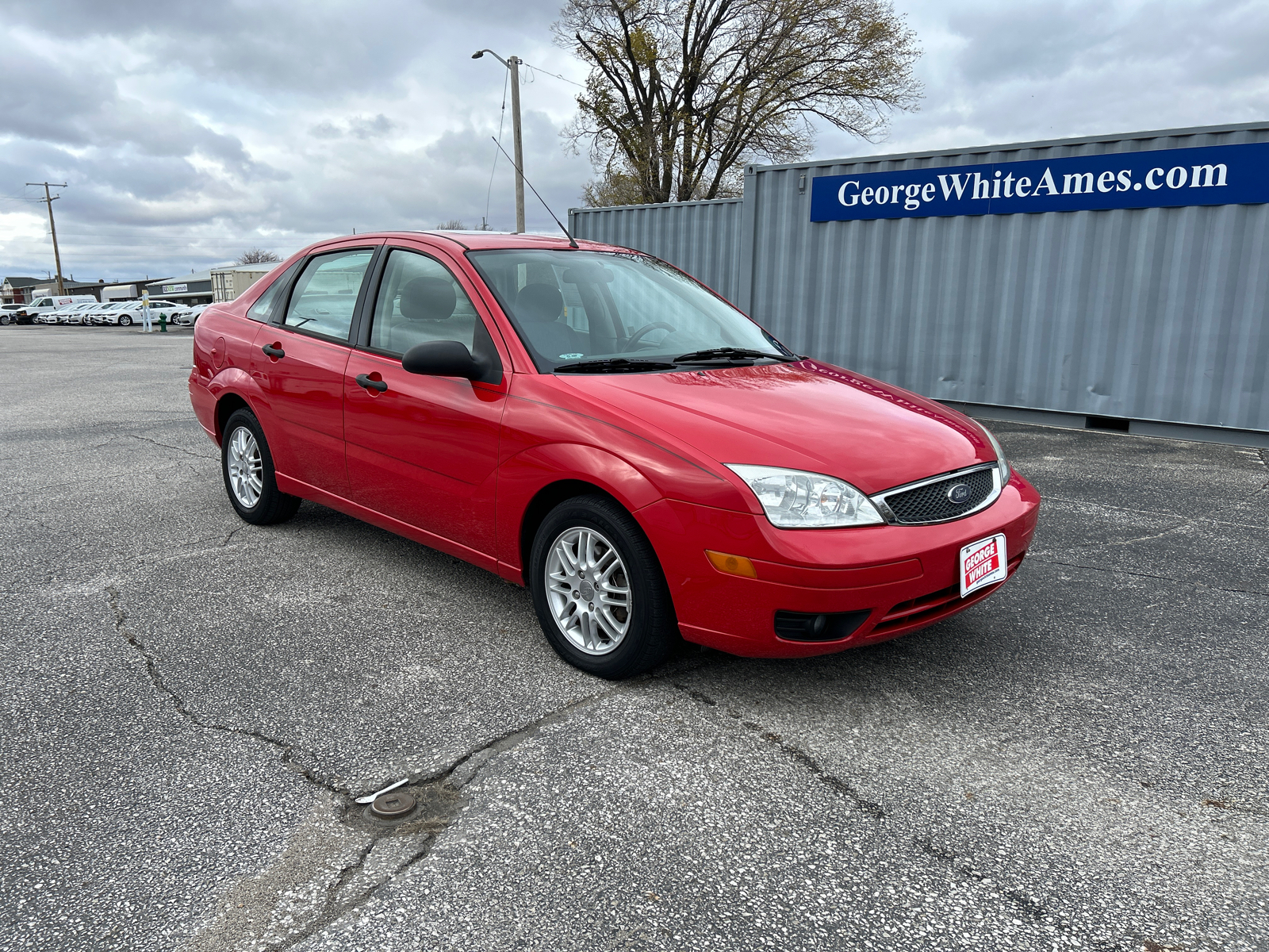 2005 Ford Focus ZX4 2