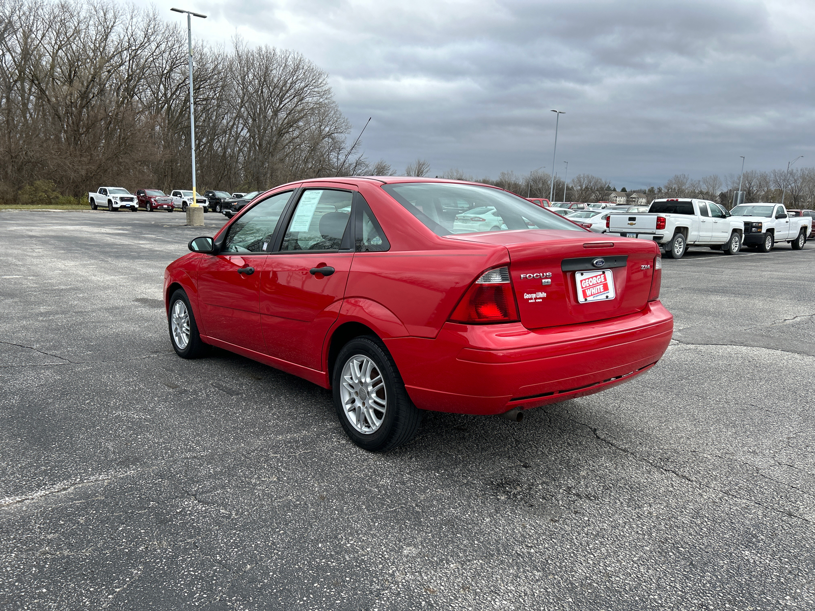 2005 Ford Focus ZX4 6