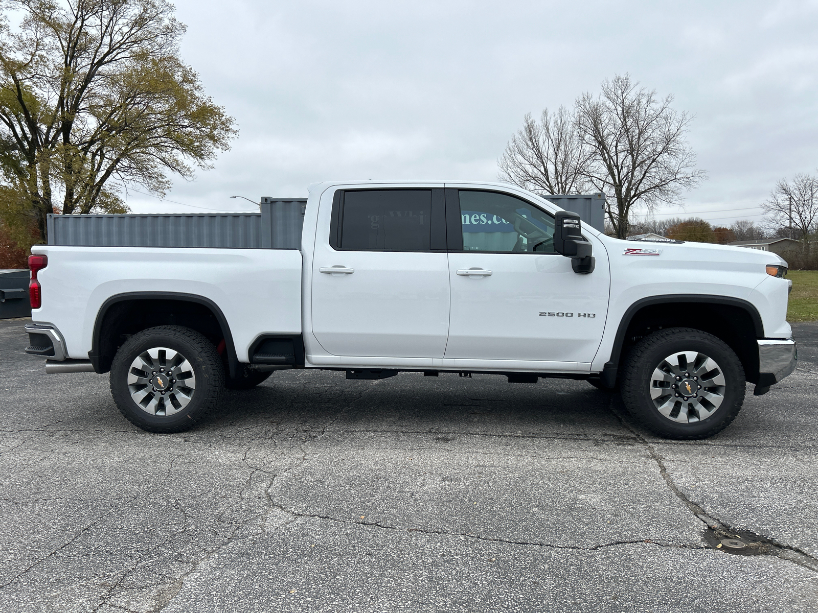 2025 Chevrolet Silverado 2500HD LT 3